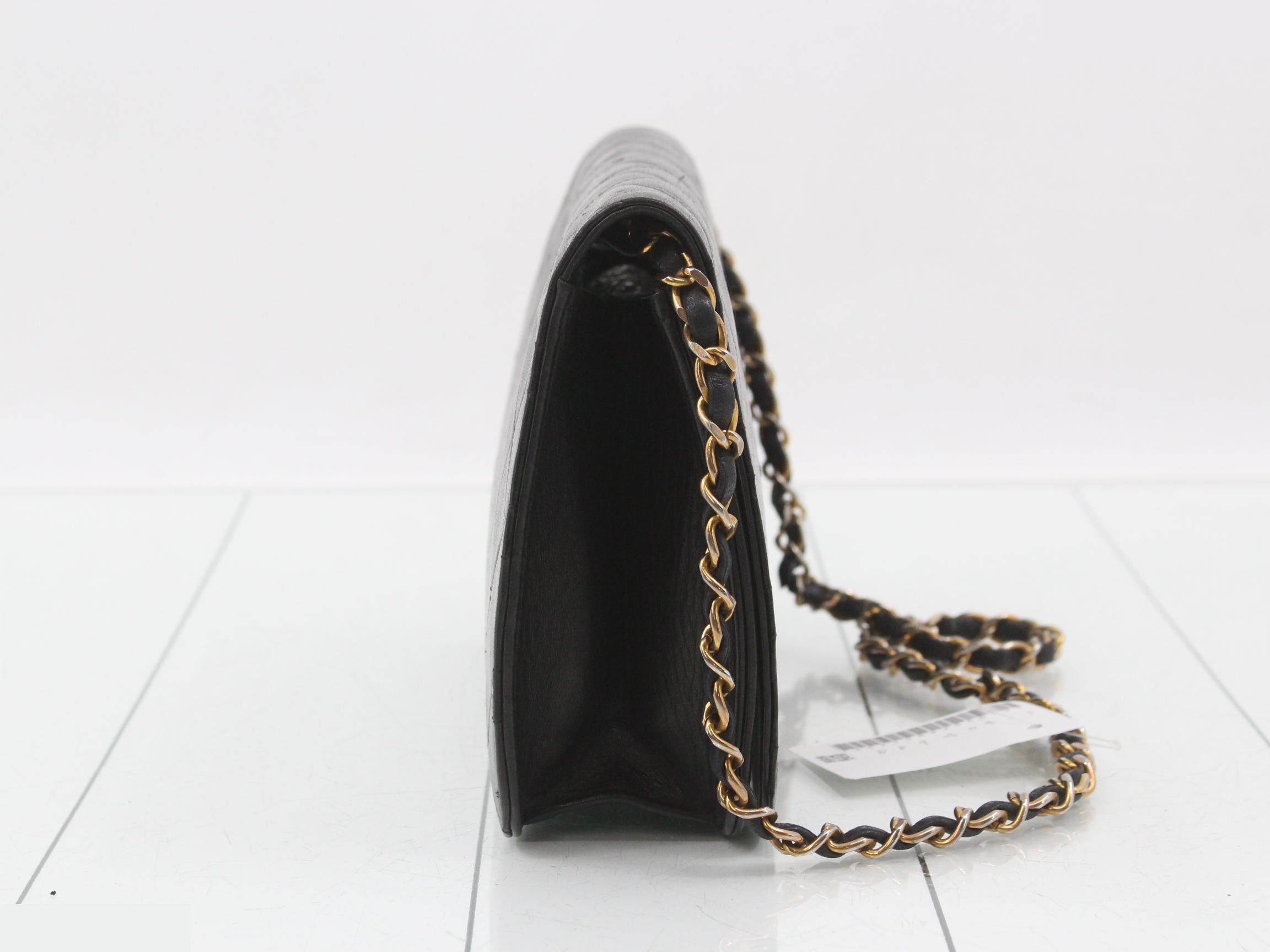 Matelassé (bag) - Shoulder bag — view 4