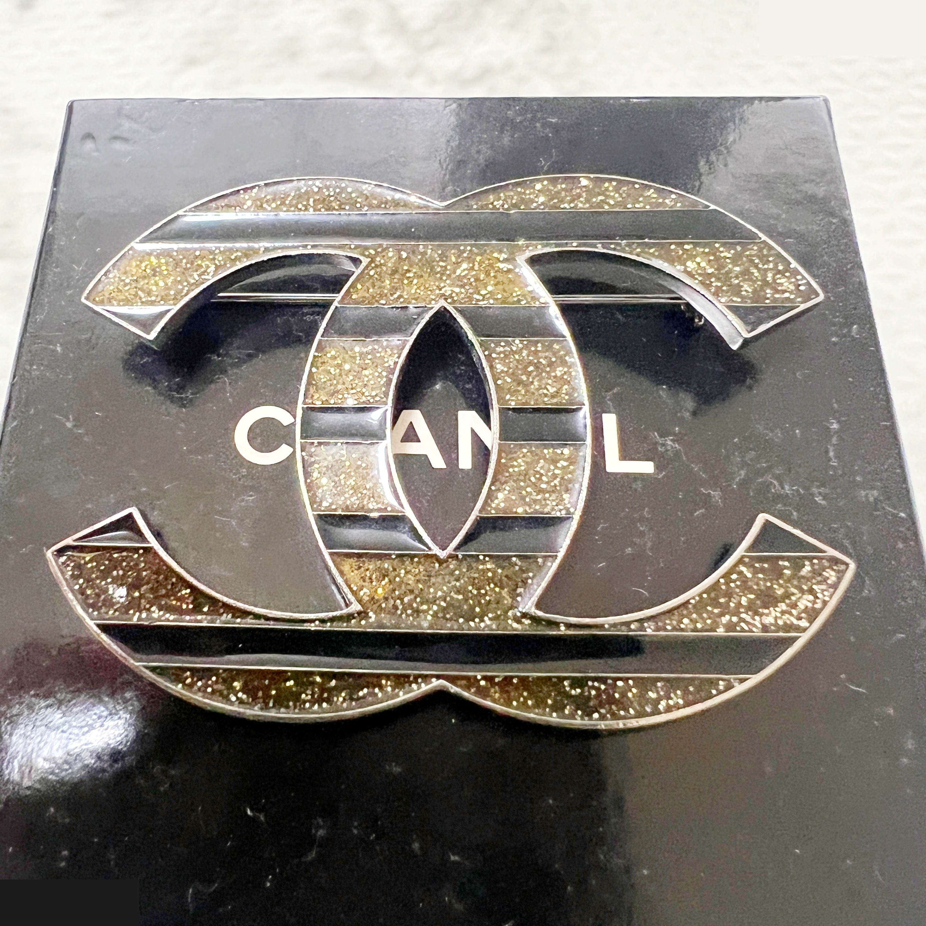 10C Coco Mark Brooch, Large, Glitter Border — view 2