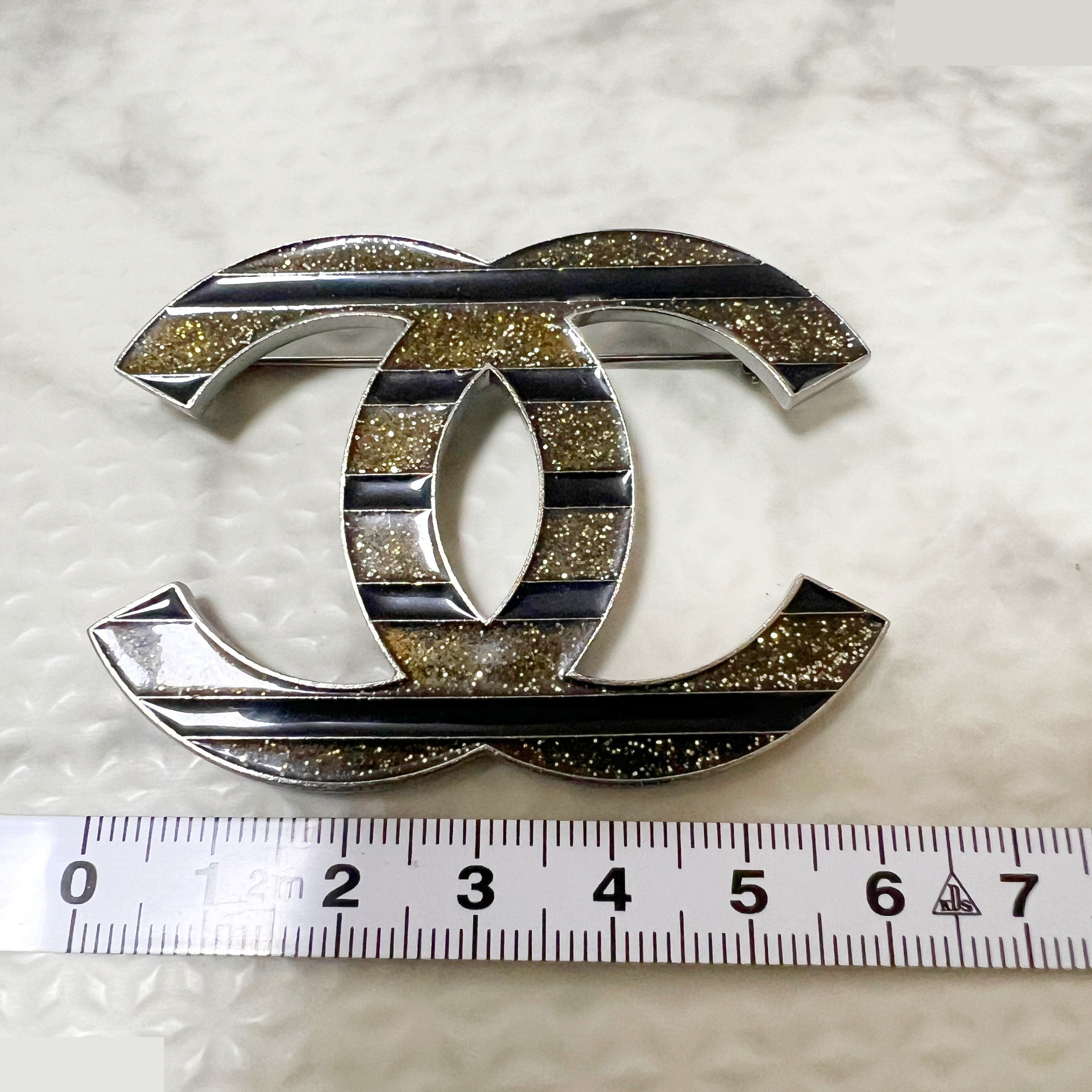 10C Coco Mark Brooch, Large, Glitter Border — view 7