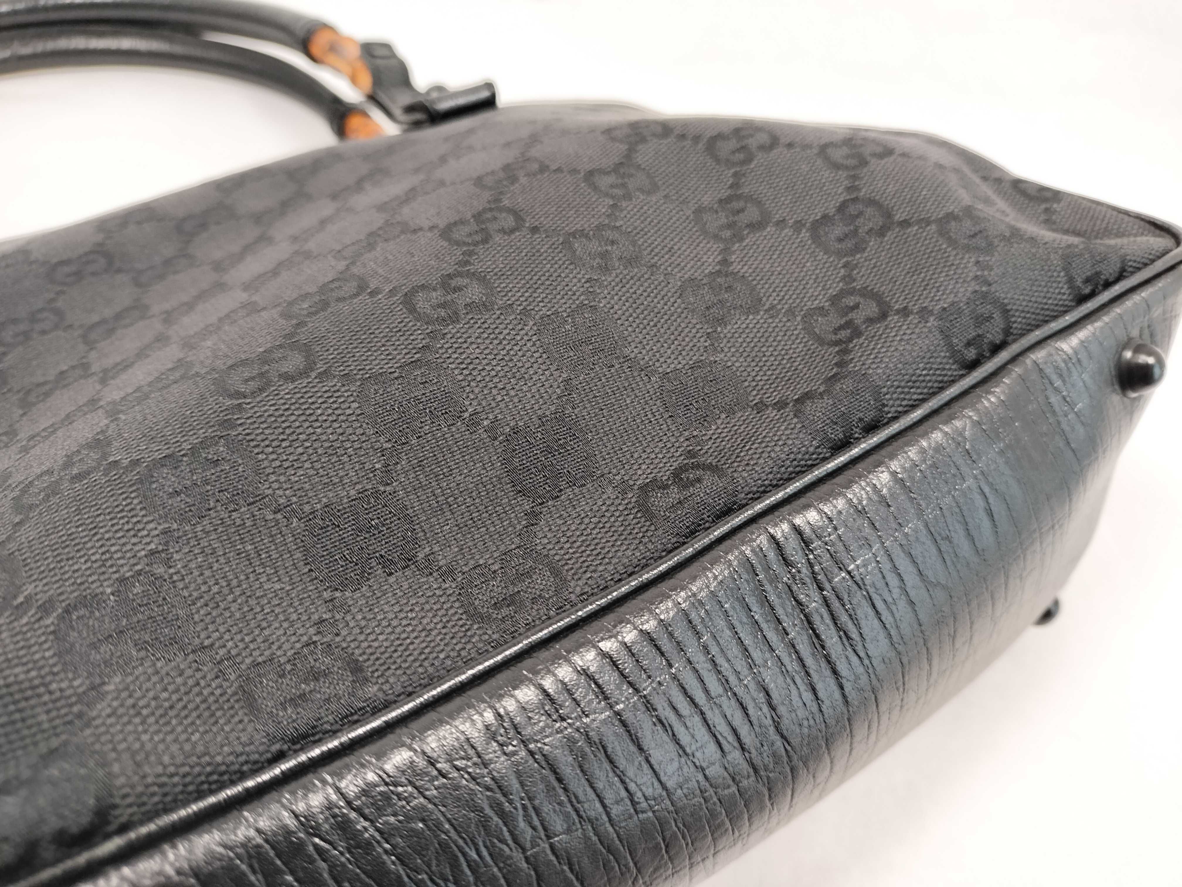GG Canvas Gucci Handbag — view 15