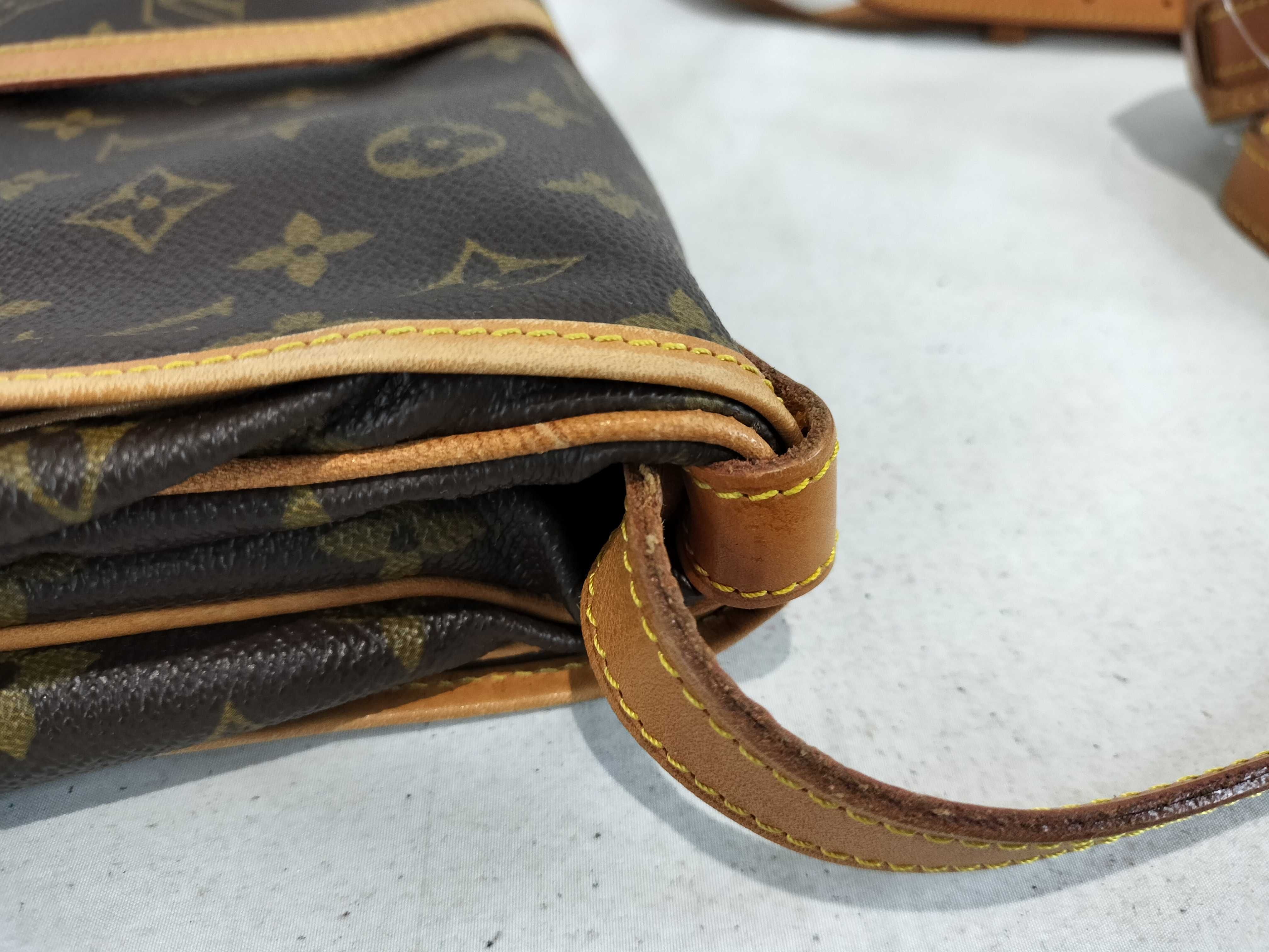 Monogram M42256 Saumur 30 Shoulder Bag — view 5