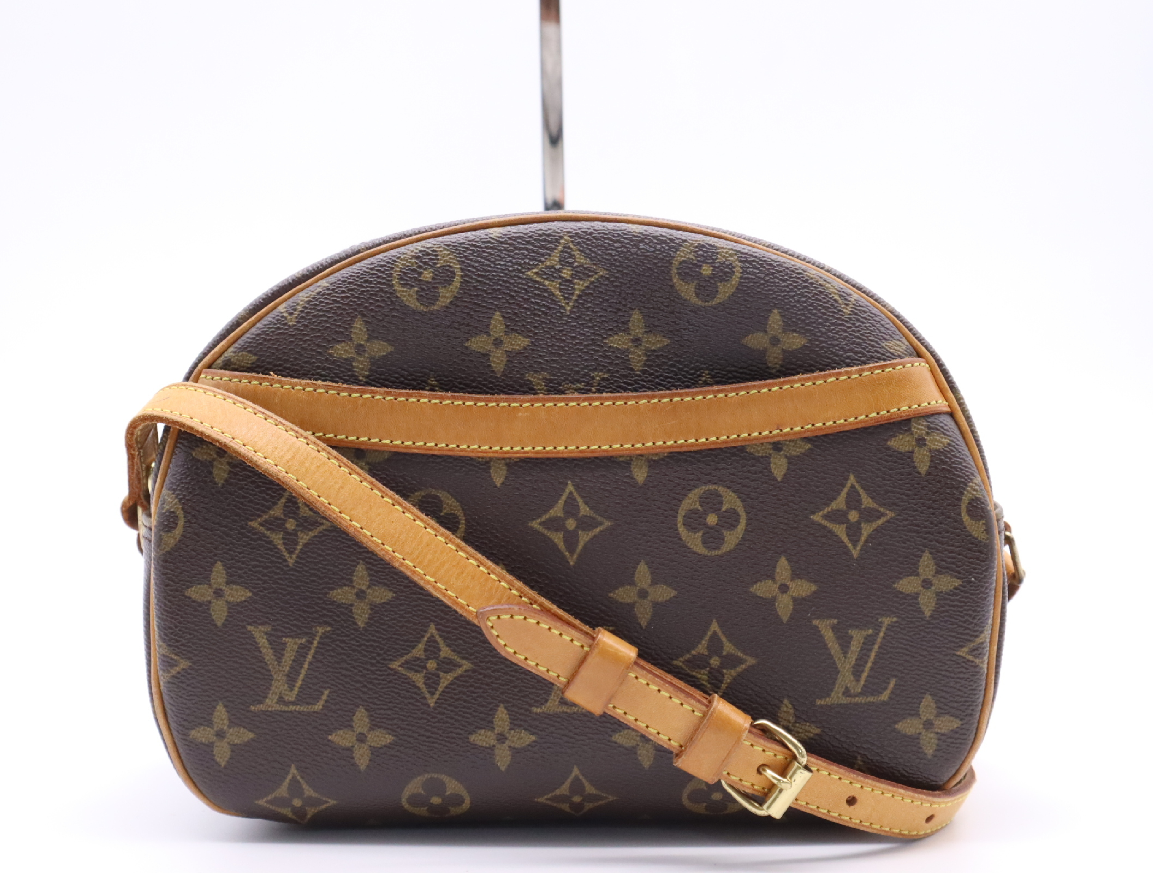 M51221 Monogram Blois Shoulder Bag