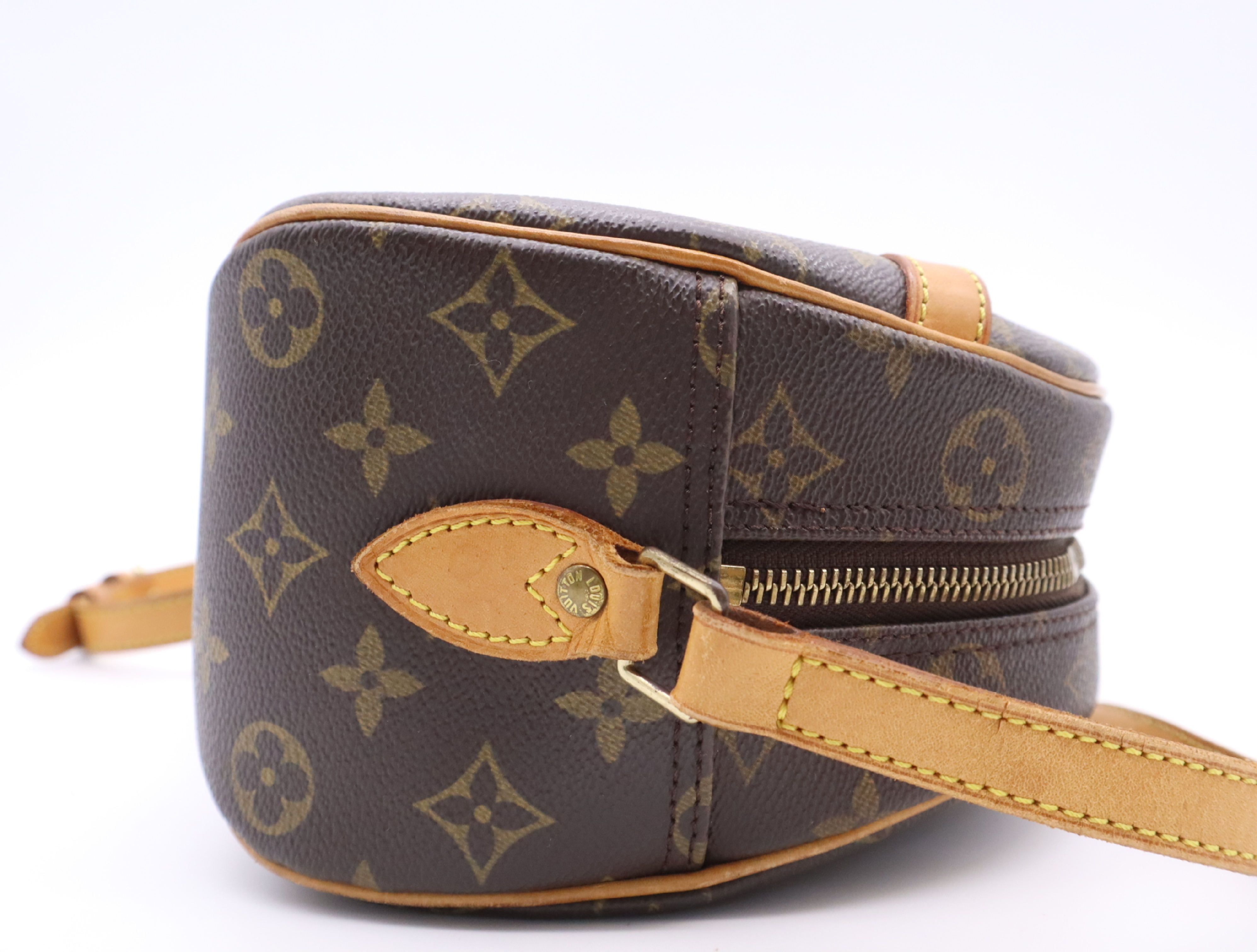 M51221 Monogram Blois Shoulder Bag — view 5