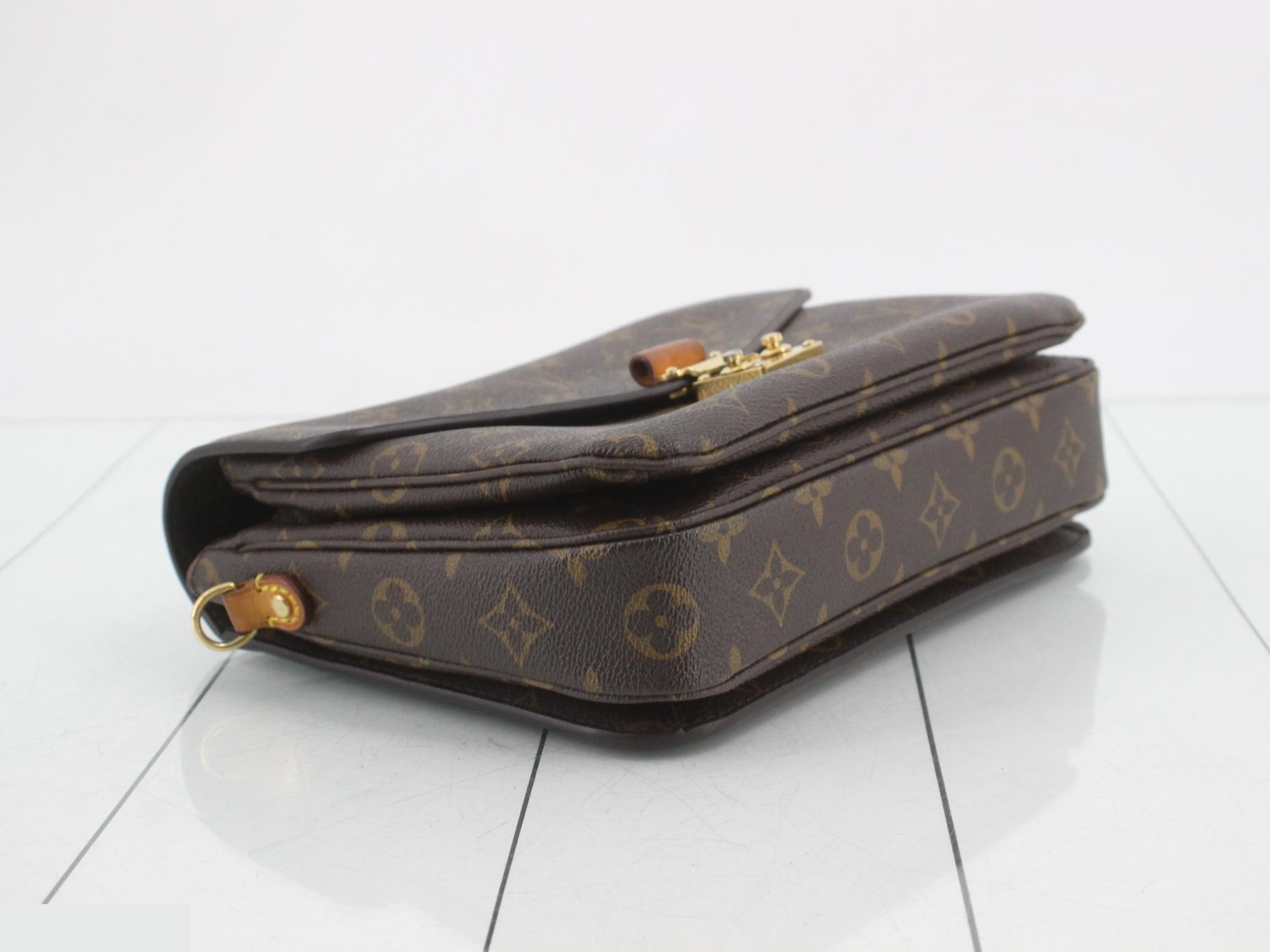 Monogram Pochette Metis MM 2-Way Handbag — view 5
