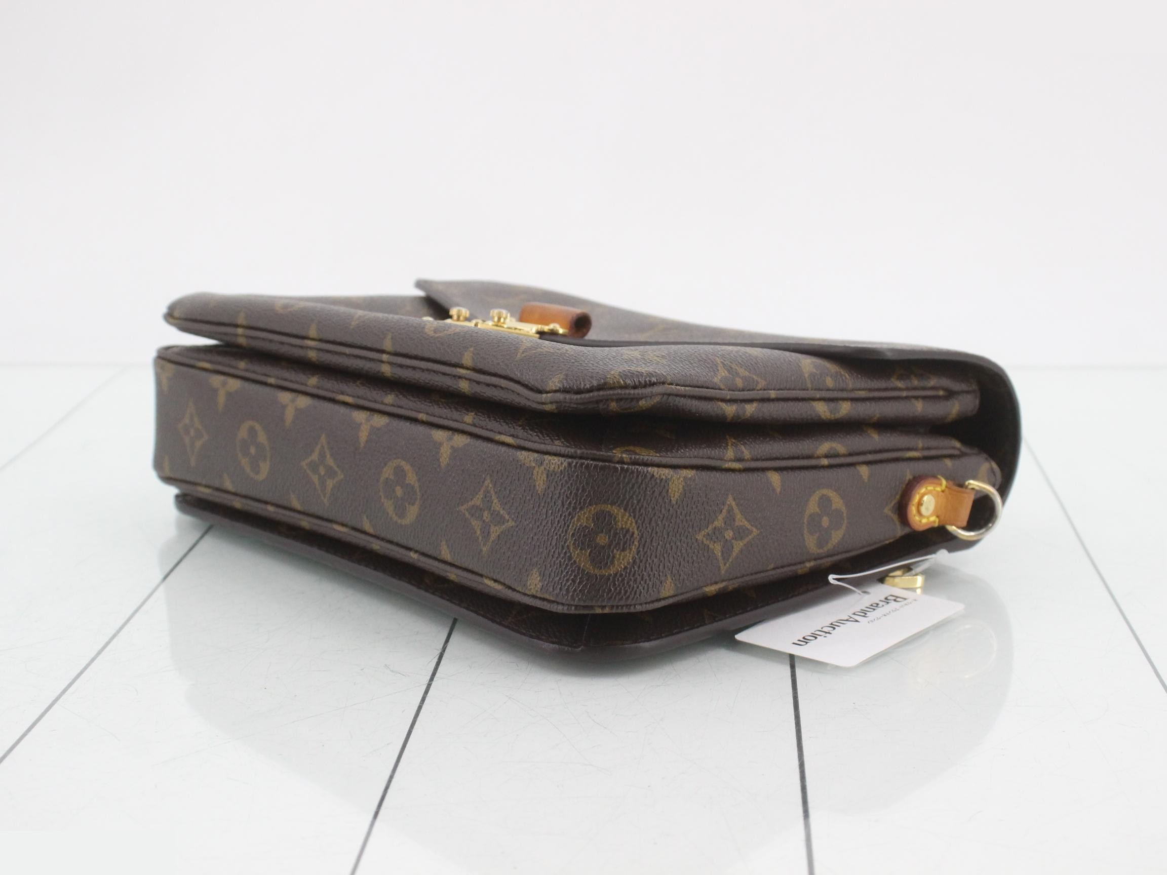 Monogram Pochette Metis MM 2-Way Handbag — view 6