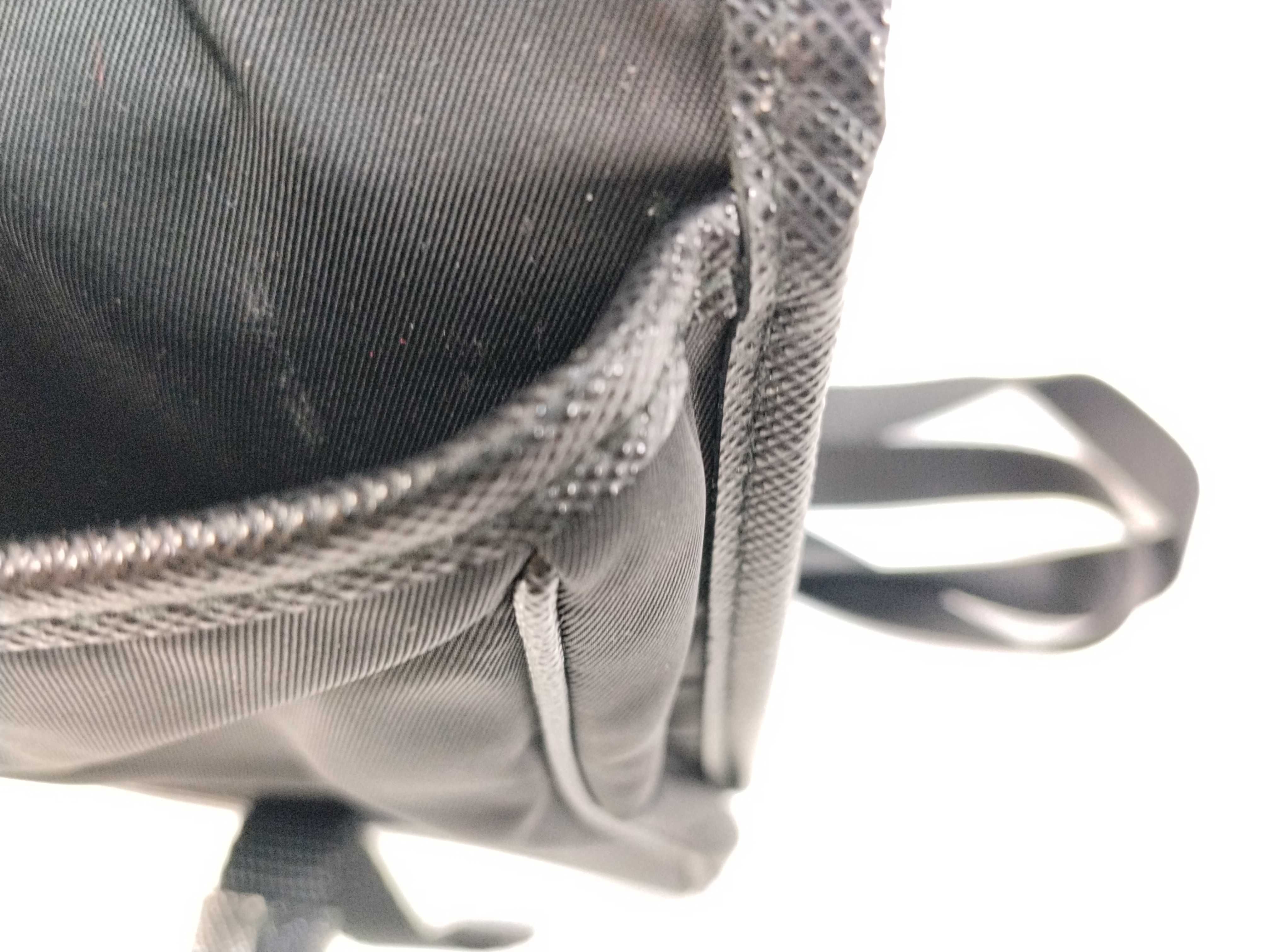 Nylon x Leather Triangle Plate Phone Case Shoulder Bag — view 12