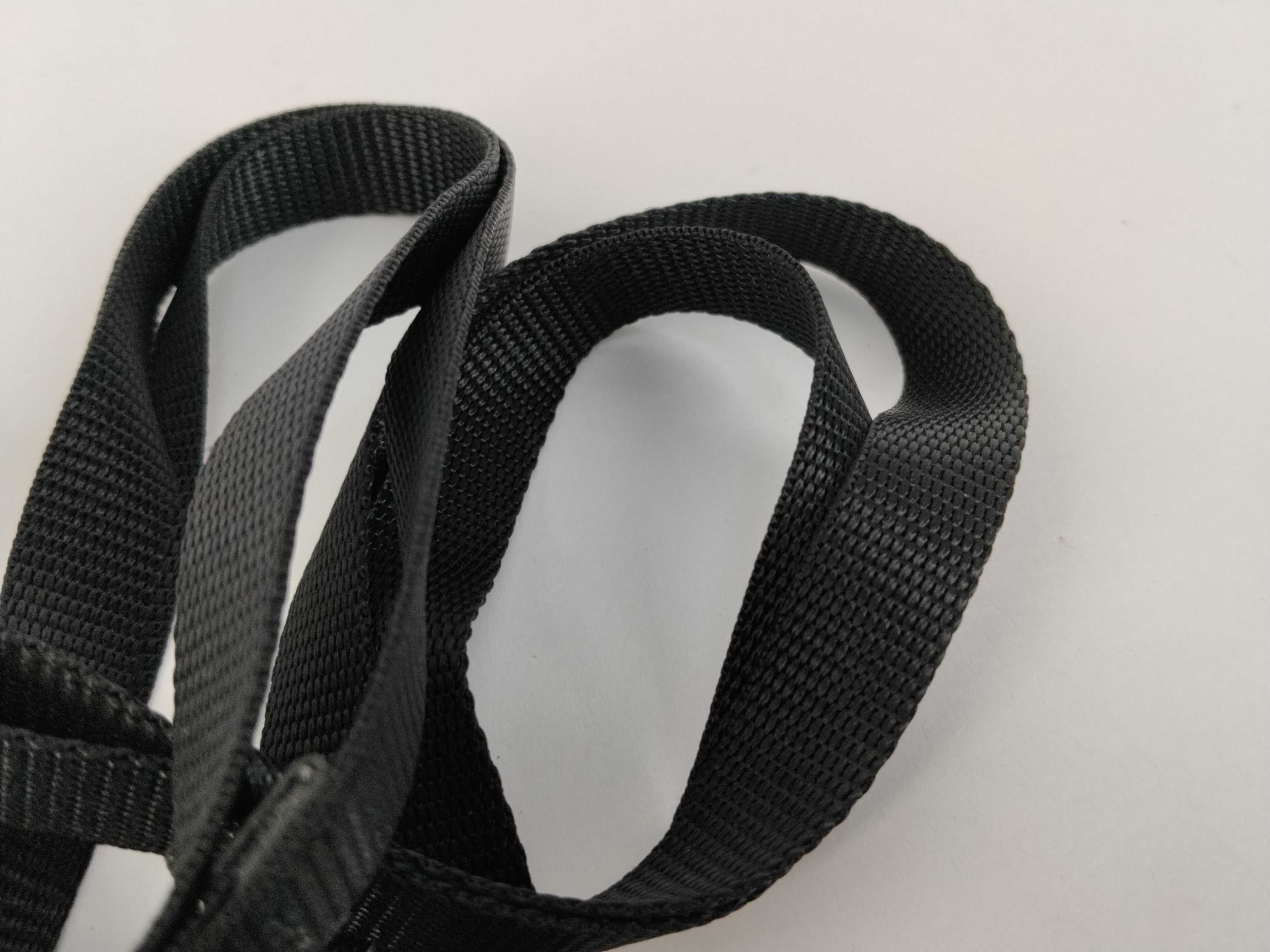 Nylon x Leather Triangle Plate Phone Case Shoulder Bag — view 4