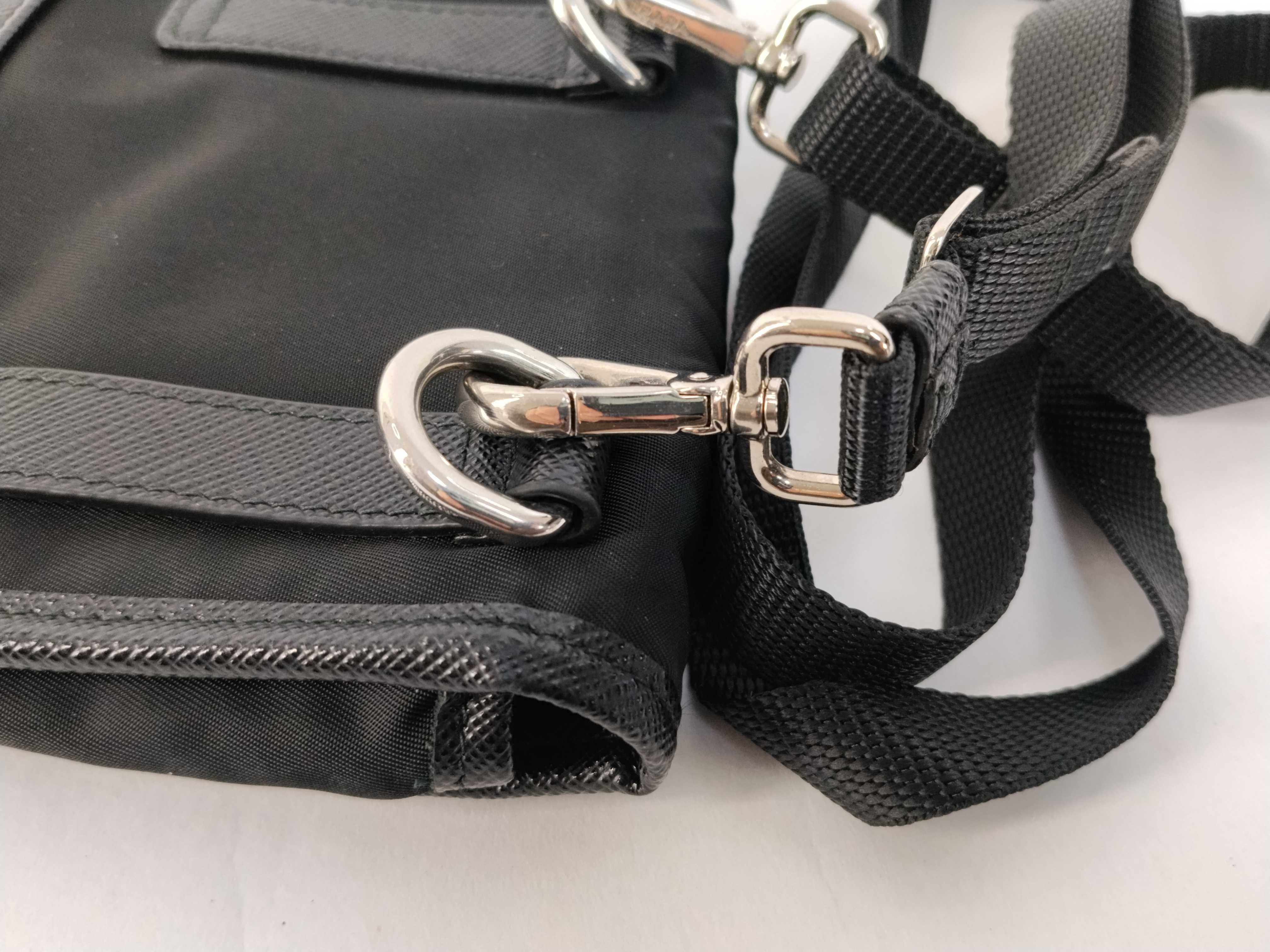Nylon x Leather Triangle Plate Phone Case Shoulder Bag — view 5
