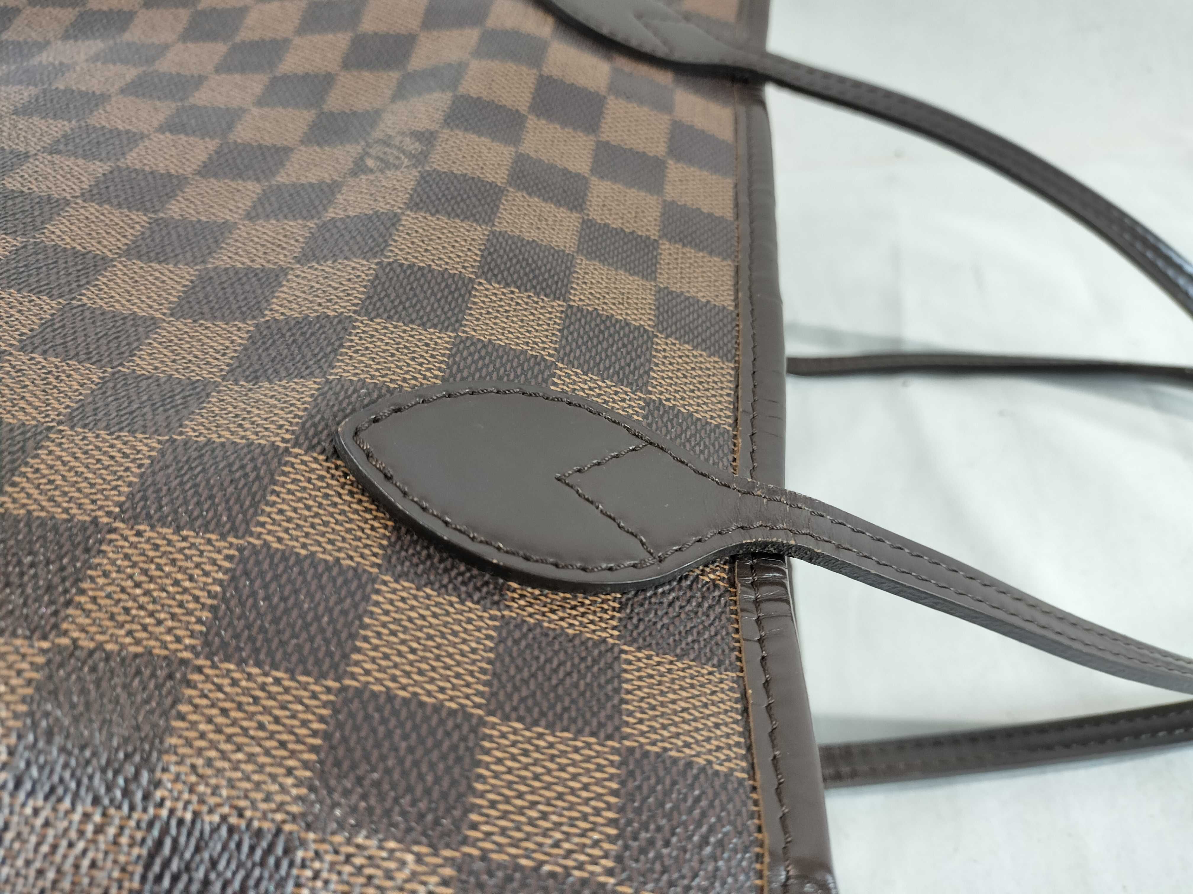 Damier Neverfull MM Handbag — view 5