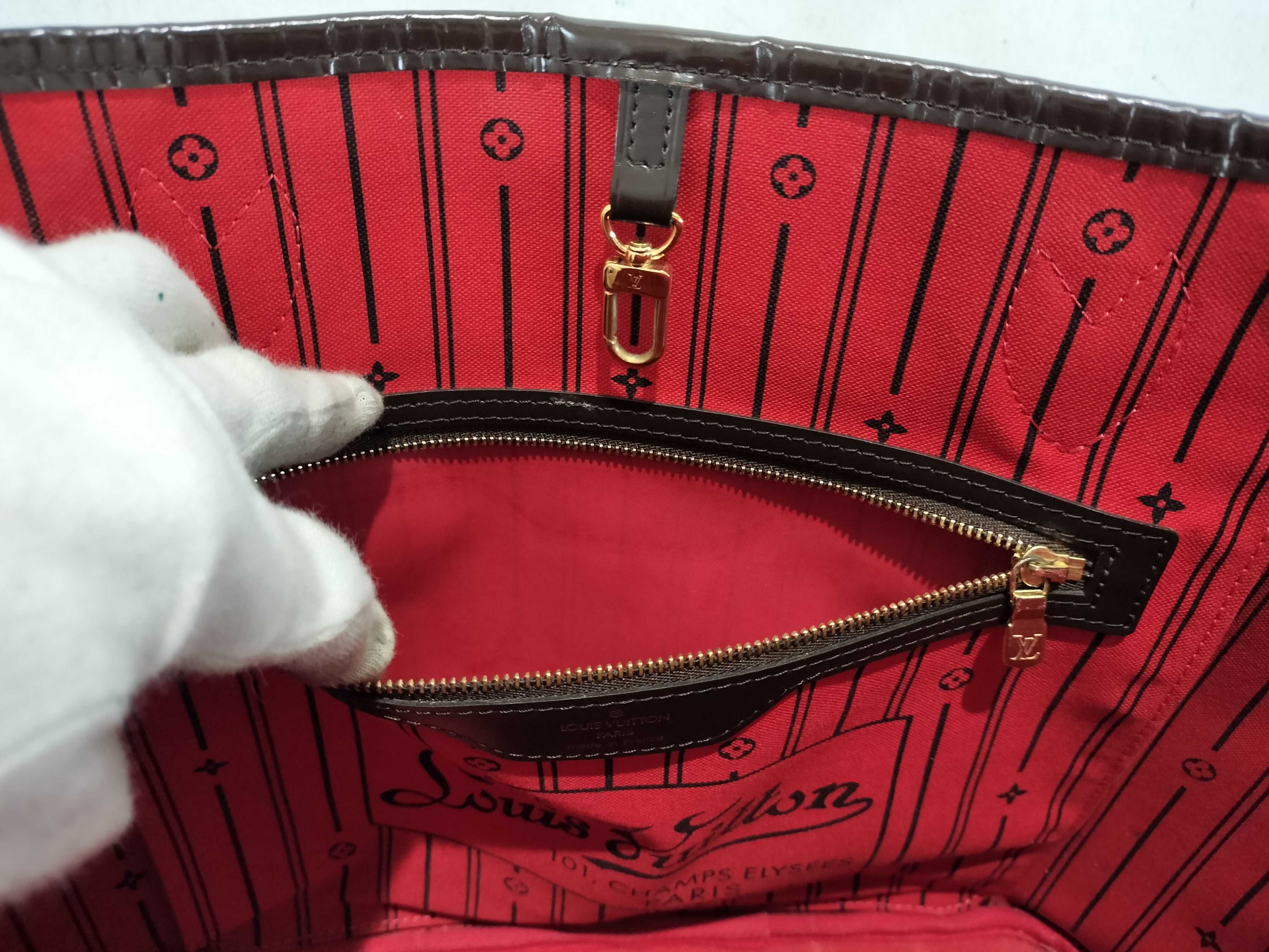Damier Neverfull MM Handbag — view 10