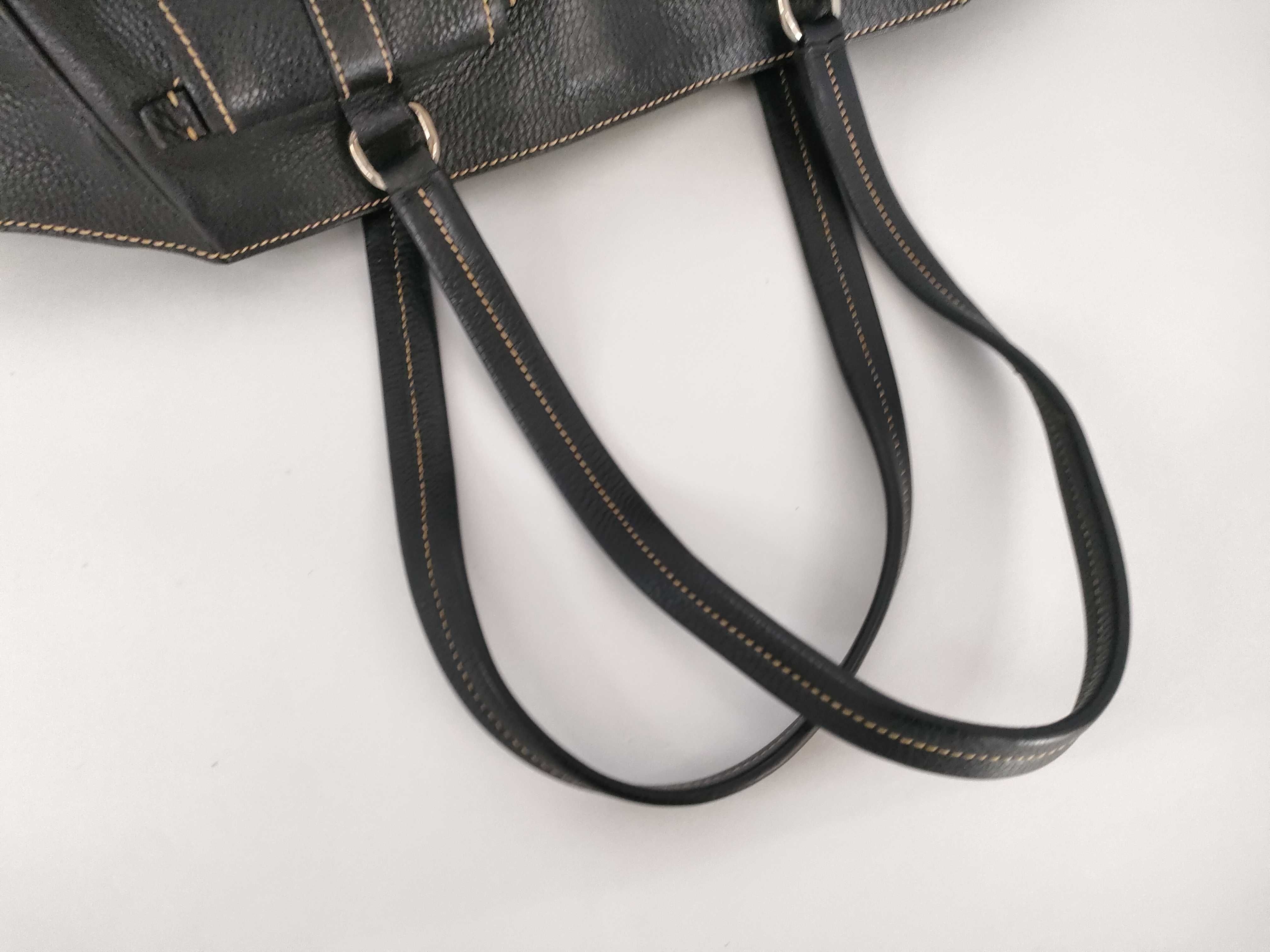 Leather Tote Bag Triangle Plate Black Tote Bag — view 3