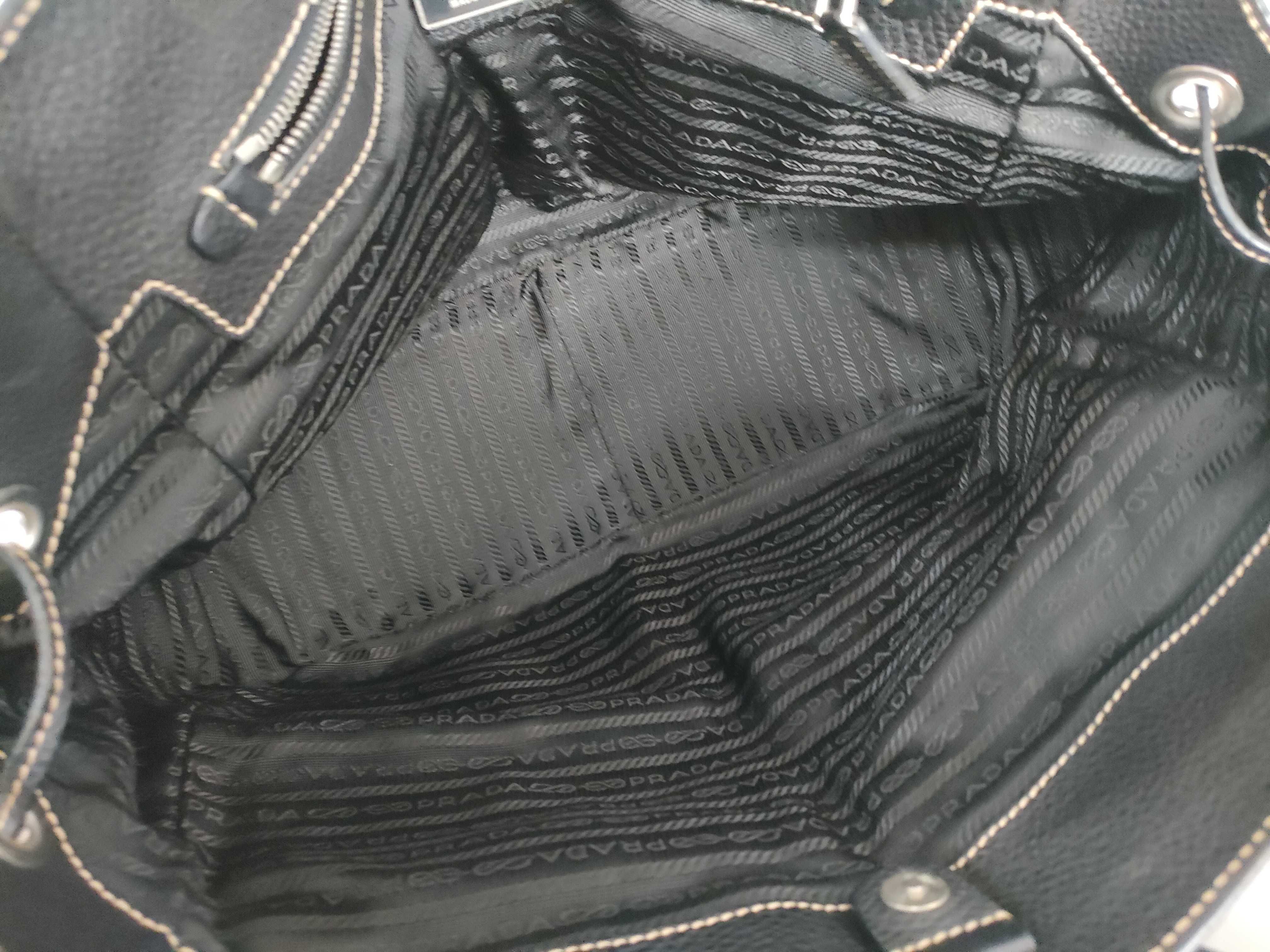 Leather Tote Bag Triangle Plate Black Tote Bag — view 8