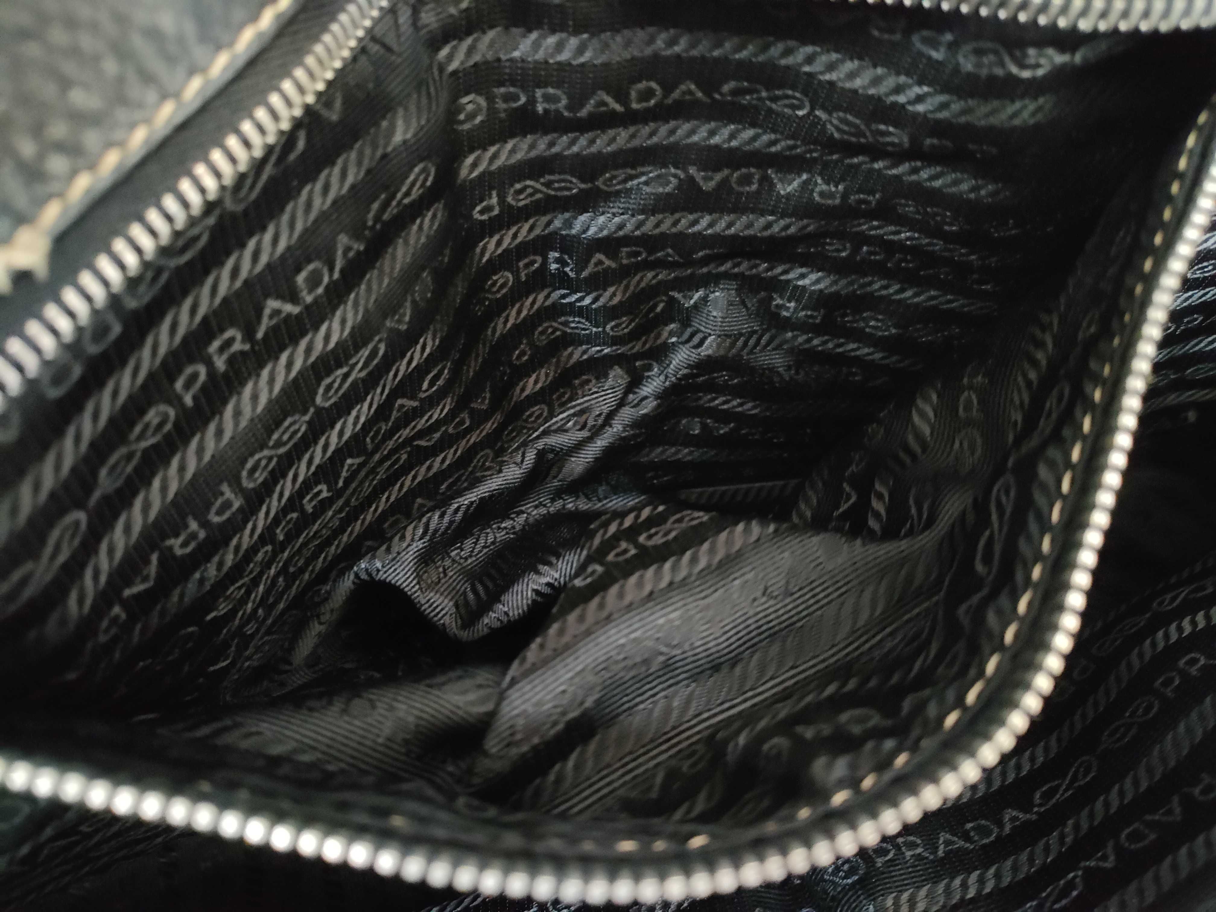 Leather Tote Bag Triangle Plate Black Tote Bag — view 10