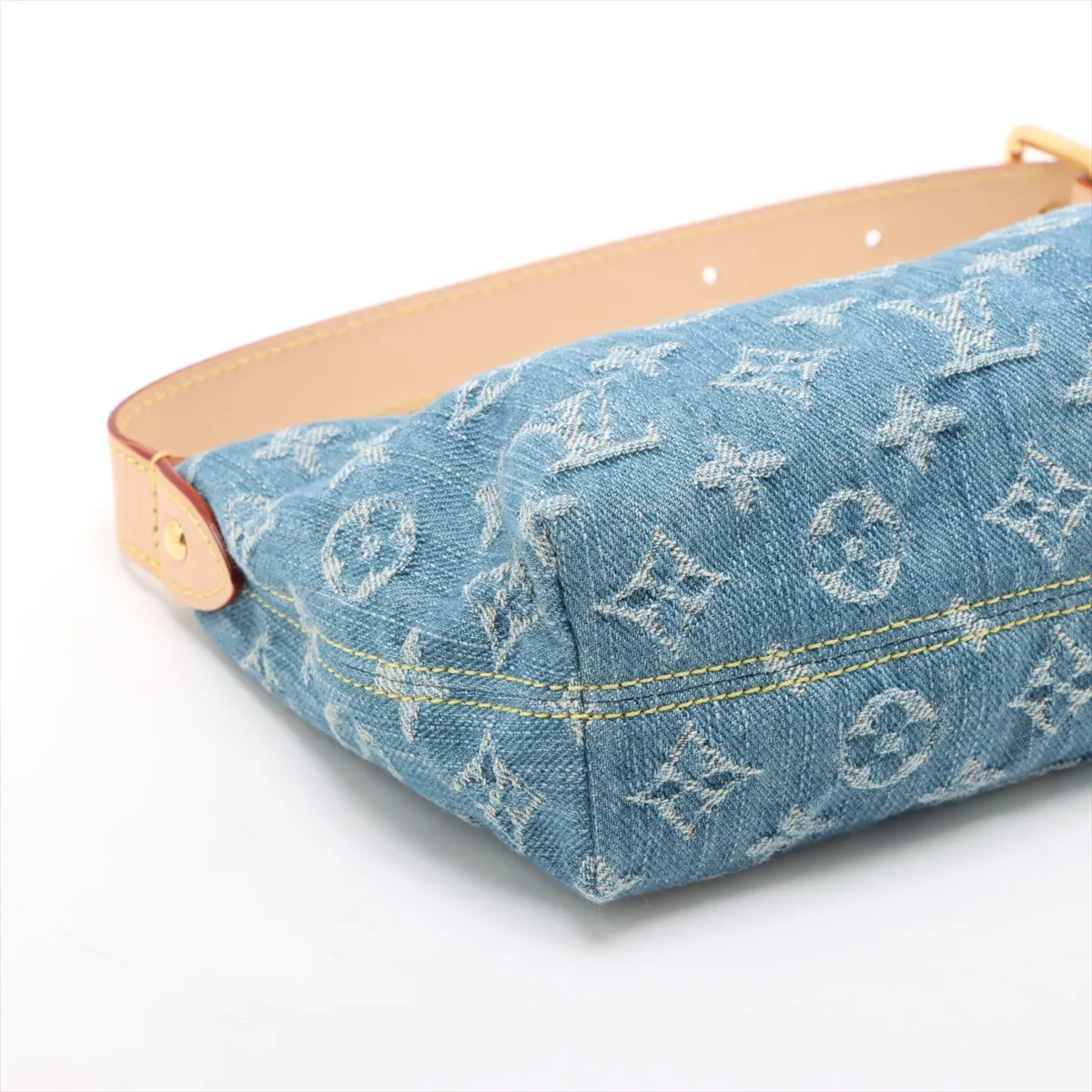 Monogram Denim Pochette Hills M82949 Blue RFID Reactive — view 4
