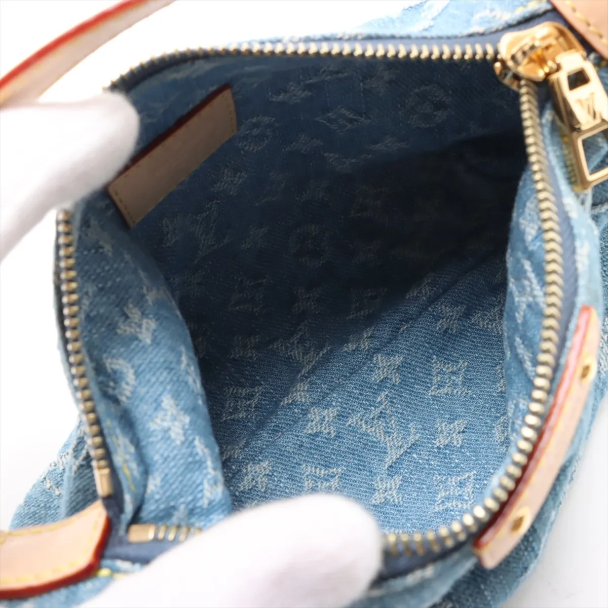 Monogram Denim Pochette Hills M82949 Blue RFID Reactive — view 7