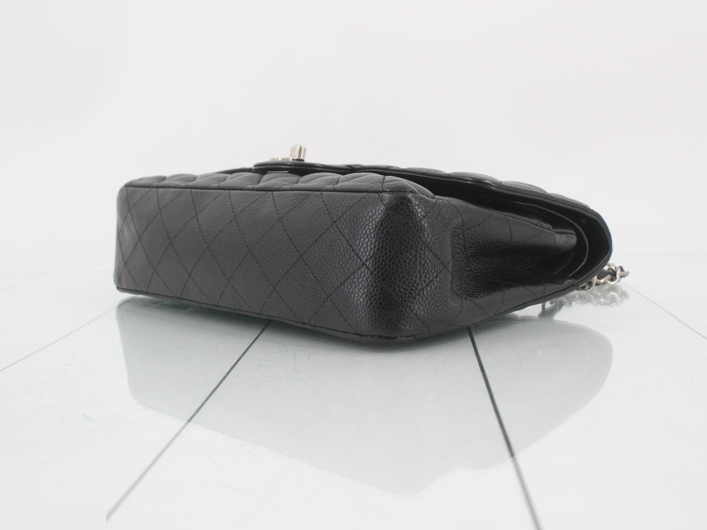 Matelassé chain shoulder bag, silver hardware, caviar leather, black. — view 6