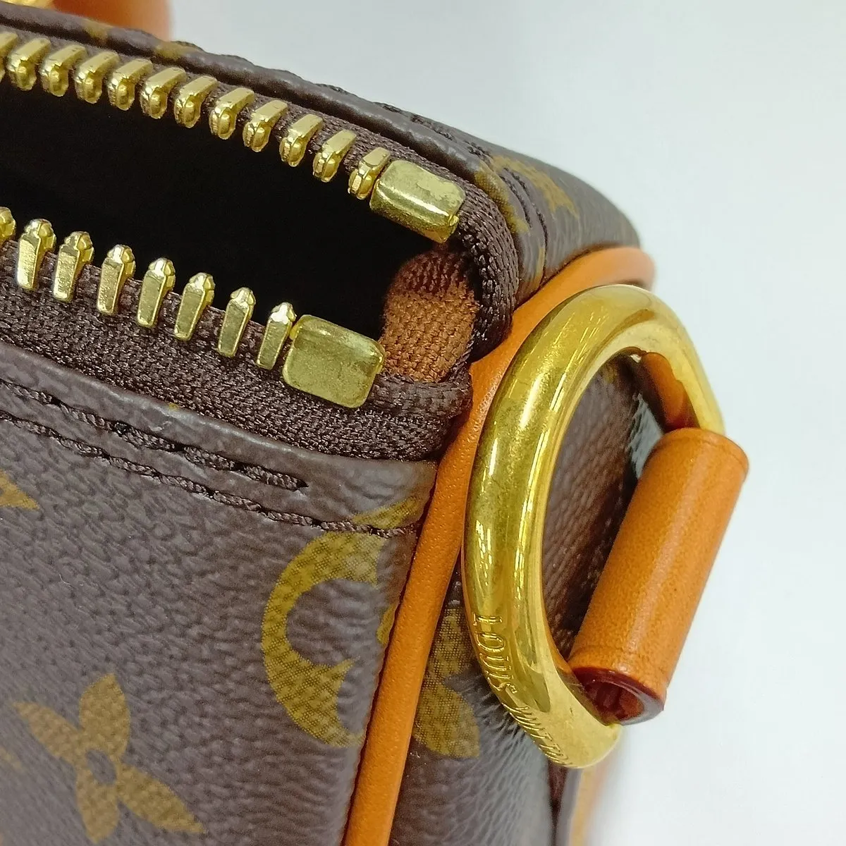 Monogram Archive Keepall Bandoulière 25 M28957 Brown Handbag (RFID detected) — view 13