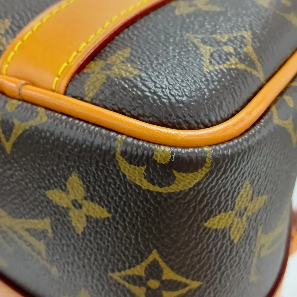 Monogram Archive Keepall Bandoulière 25 M28957 Brown Handbag (RFID detected) — view 15