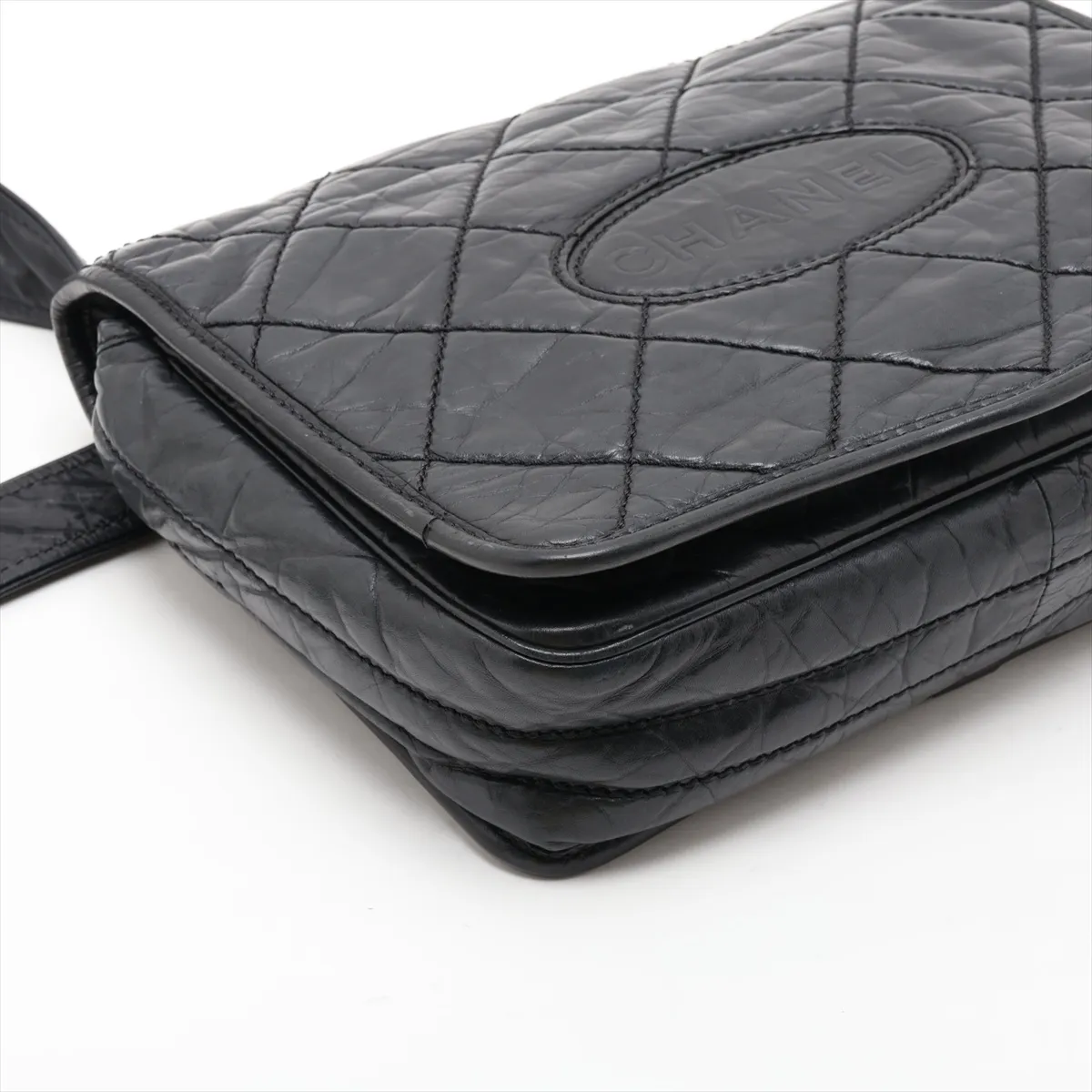 Matelassé Vintage Calfskin Shoulder Bag, Black with Silver Hardware, 10603830 (Serial Number in the 10s) — view 4