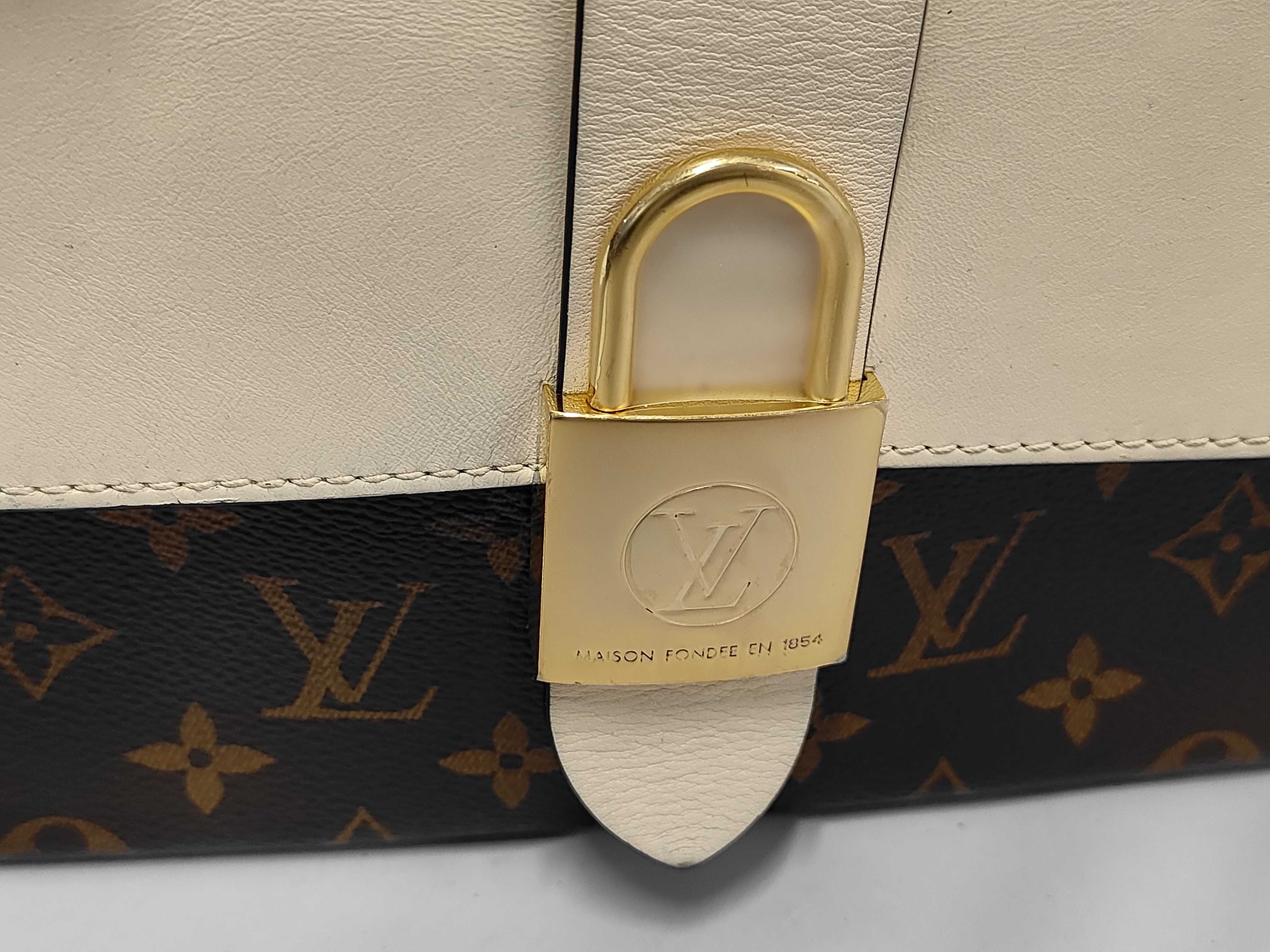 handbag — view 9