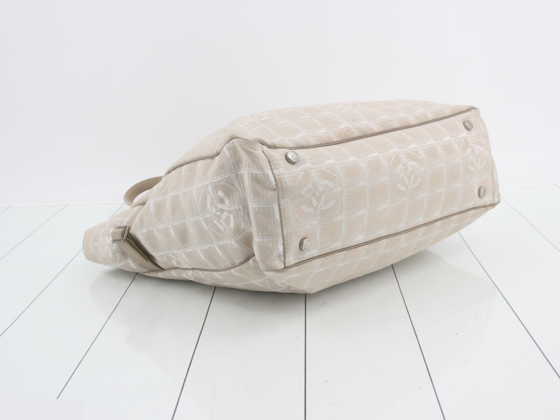 New Travel Line Tote GM Nylon/Leather Beige — view 5