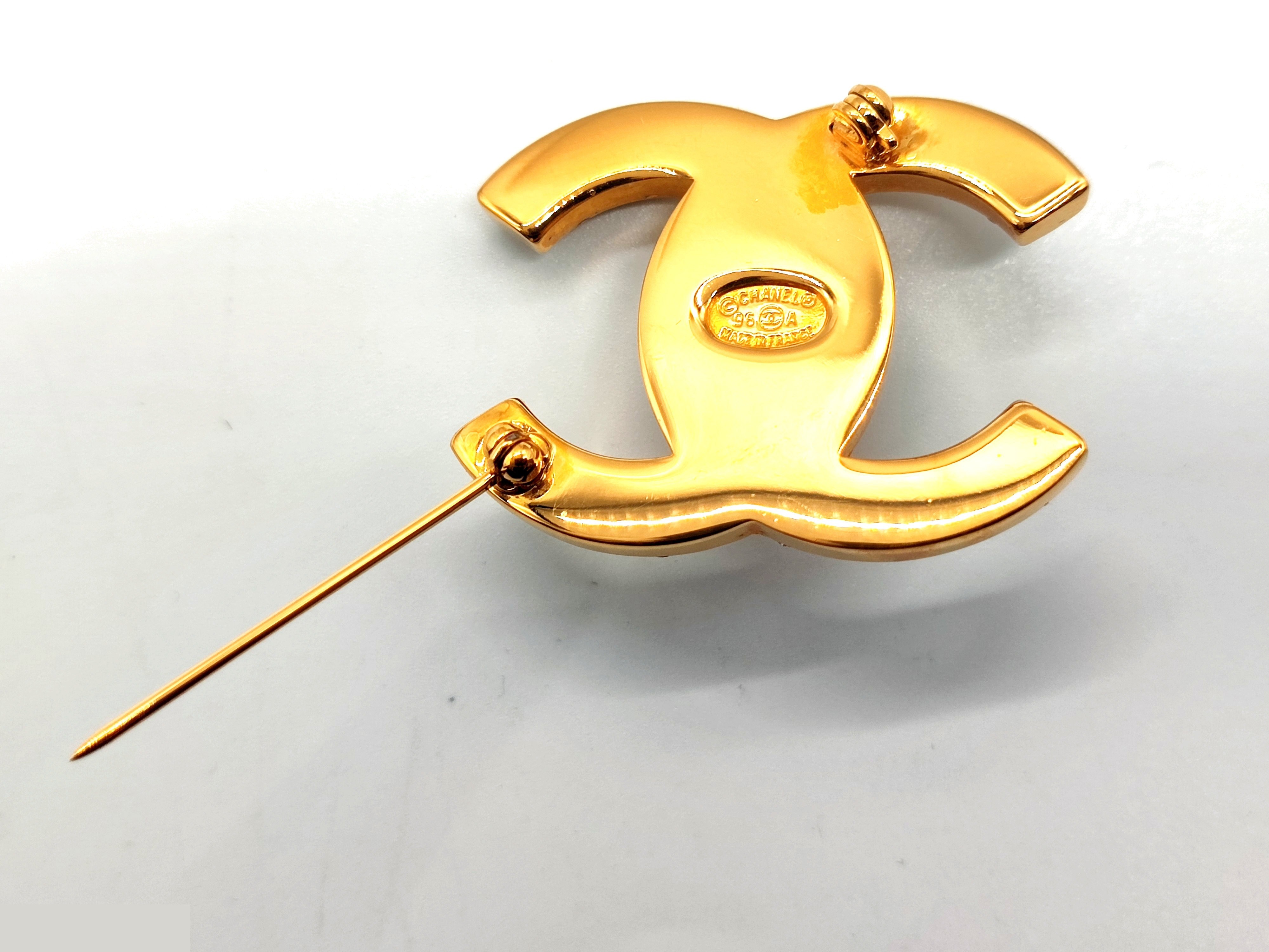 Coco Mark Turnlock Rhinestone Brooch 96A — view 4