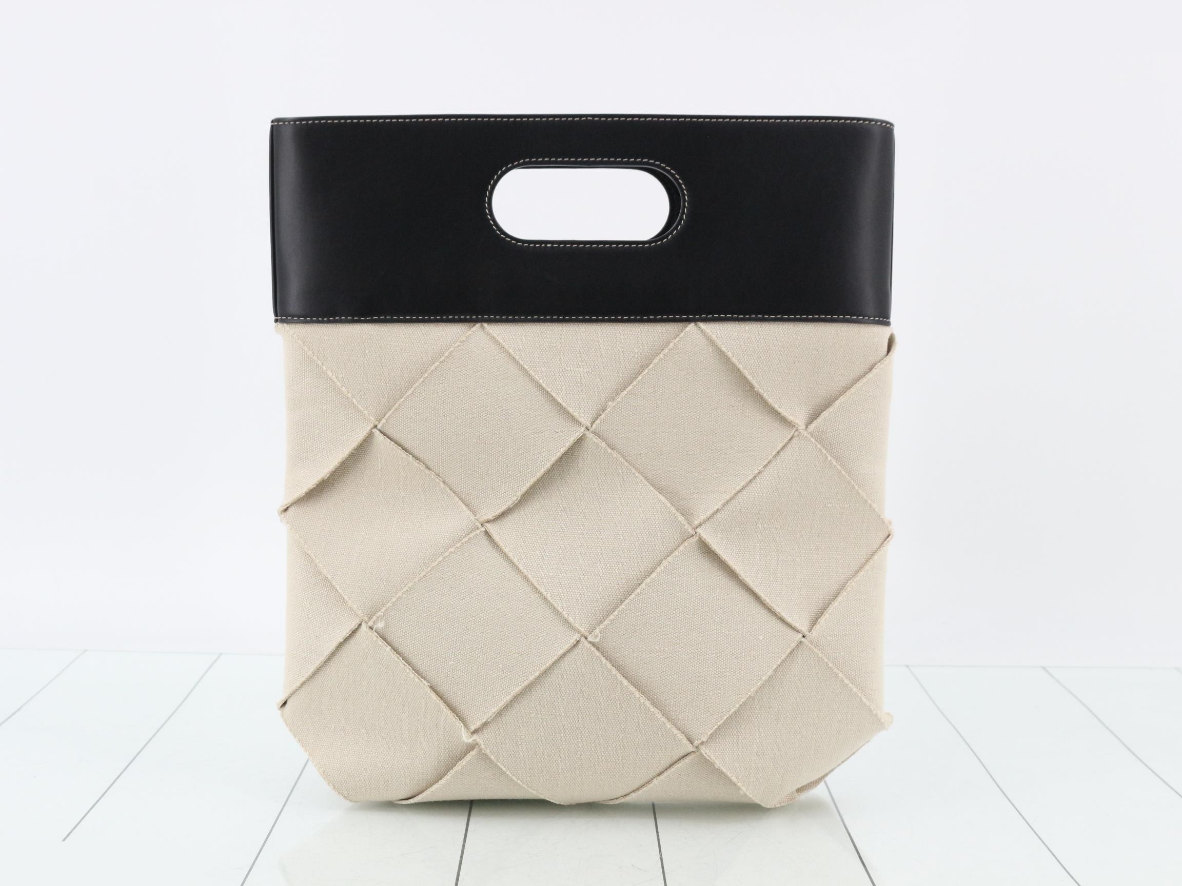 Intrecciato Slip Tote Bag - Beige/Black — view 2