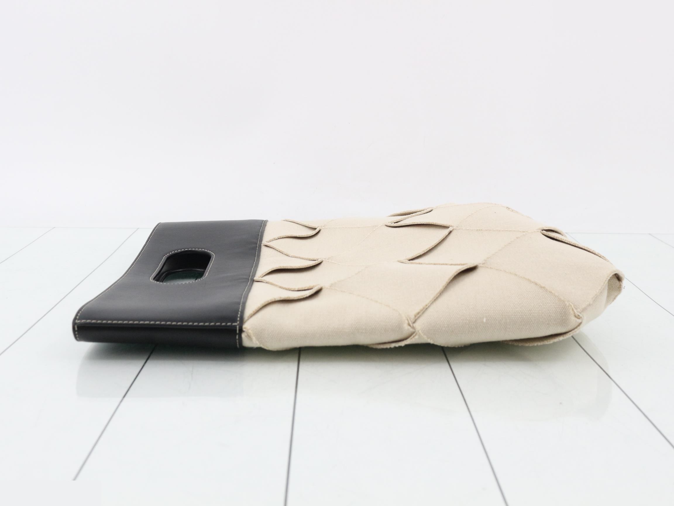 Intrecciato Slip Tote Bag - Beige/Black — view 4