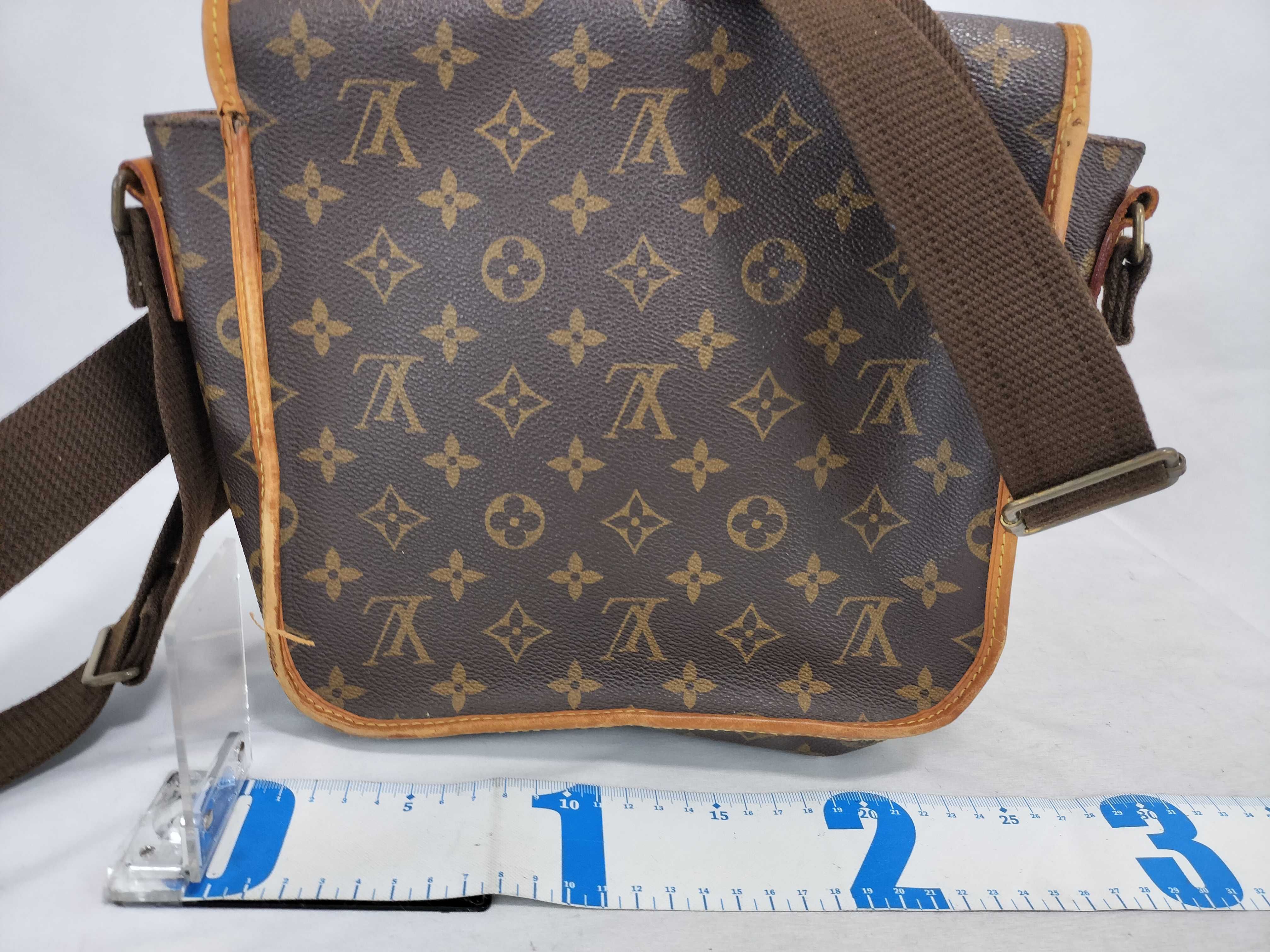 Monogram LV Messenger PM Shoulder Bag — view 2