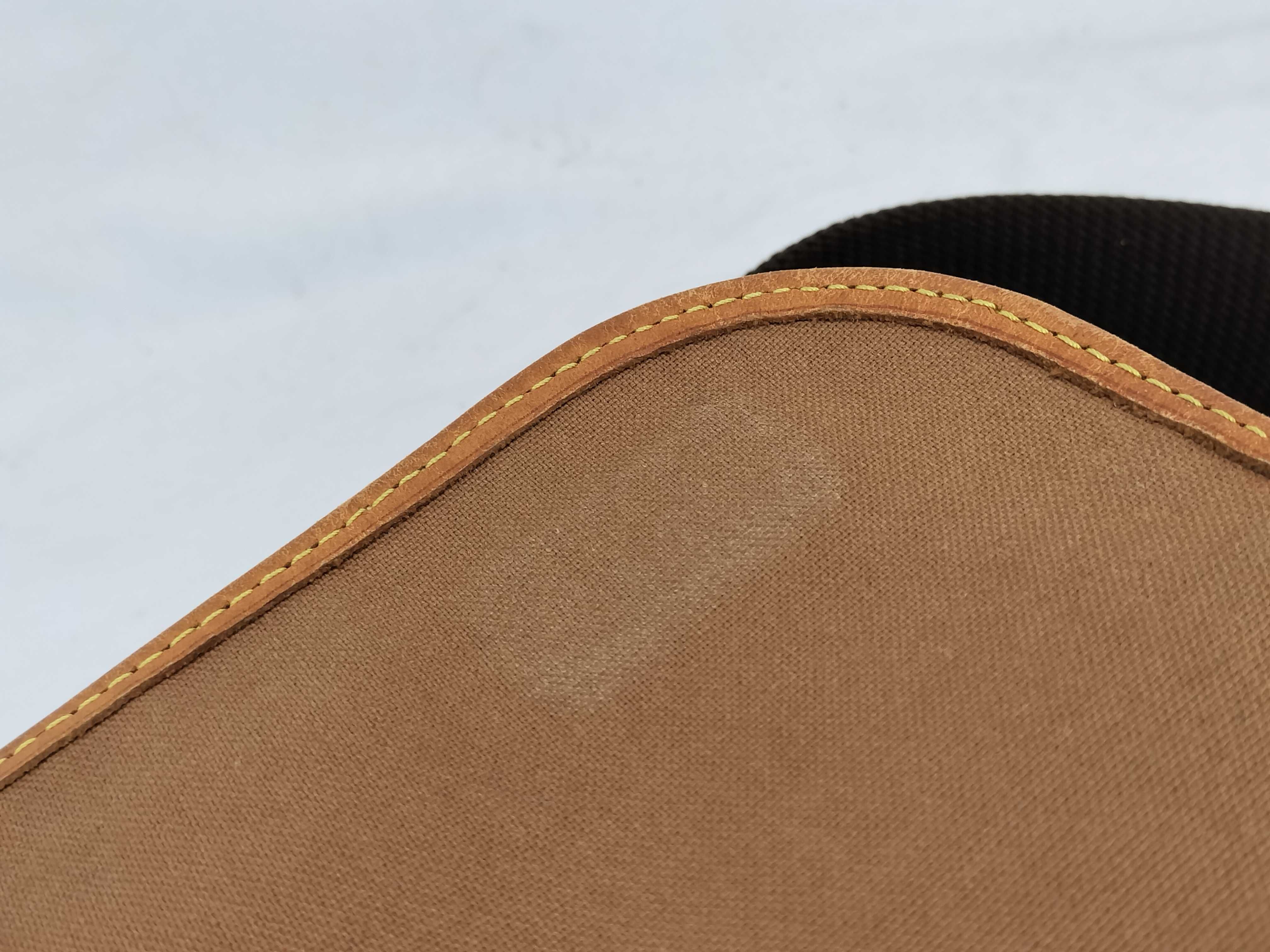 Monogram LV Messenger PM Shoulder Bag — view 13