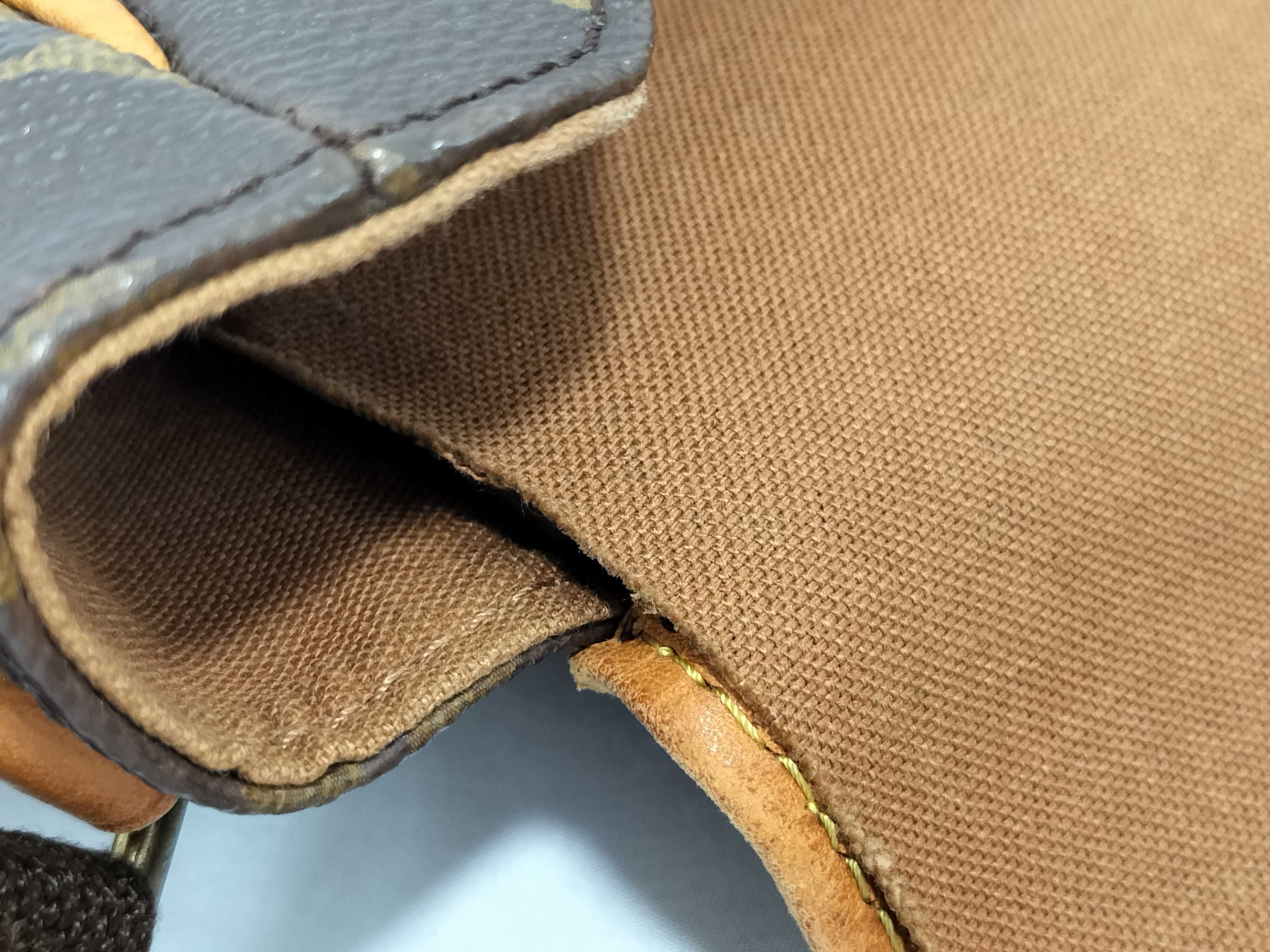 Monogram LV Messenger PM Shoulder Bag — view 9