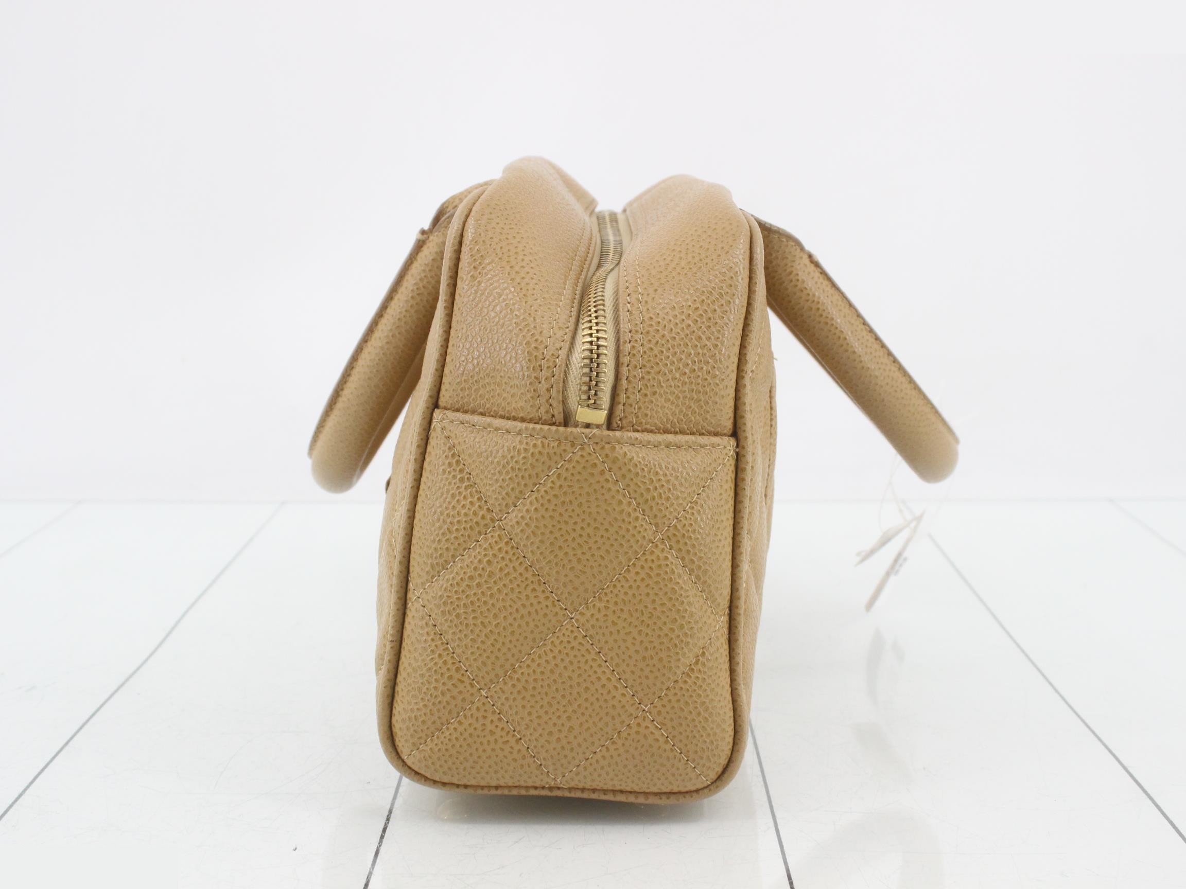 handbag — view 3