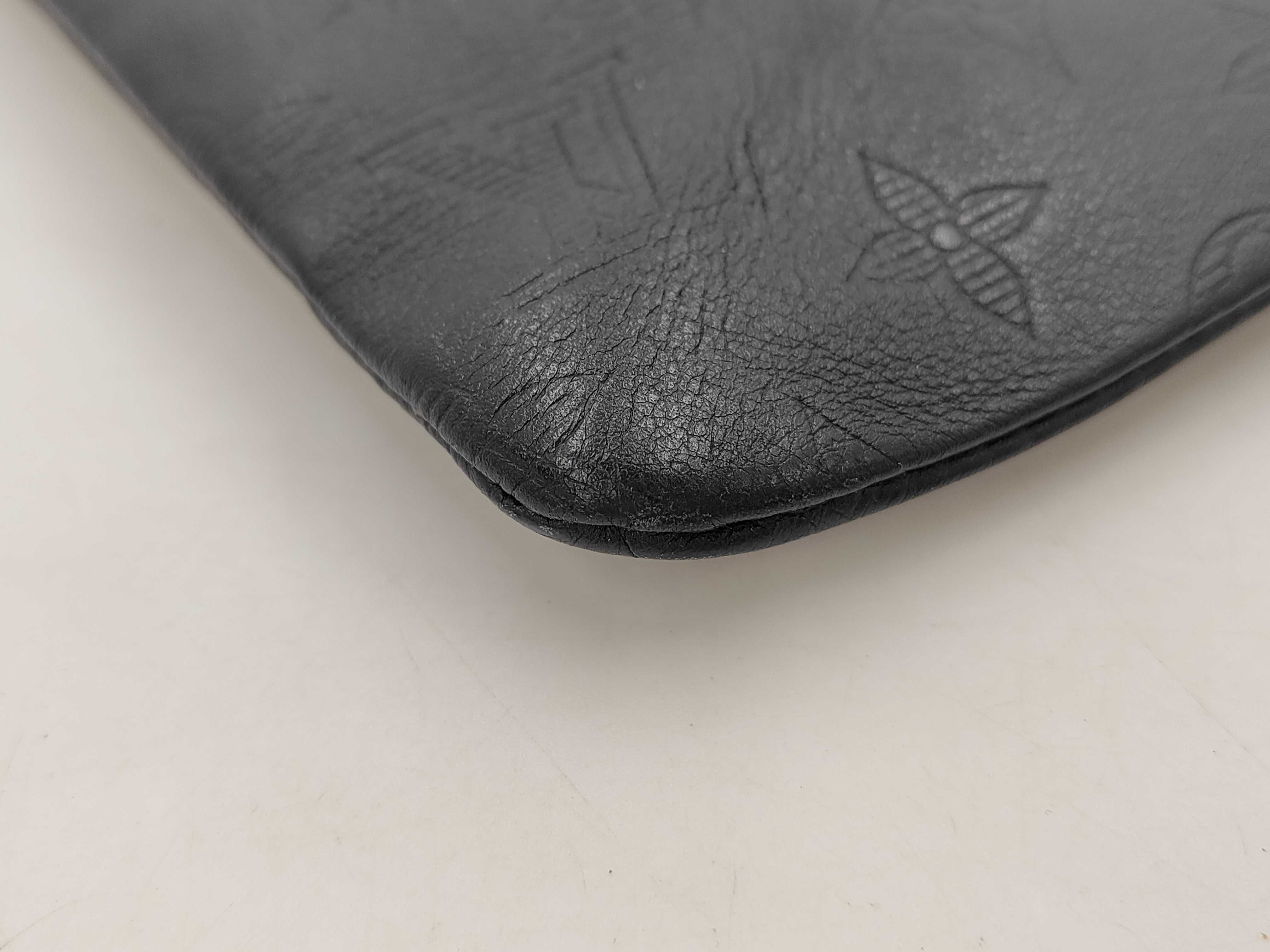 Monogram SLG MONOGRAM SHADOW DISCOVERY CLUTCH M62903 RFID Clutch Bag — view 8