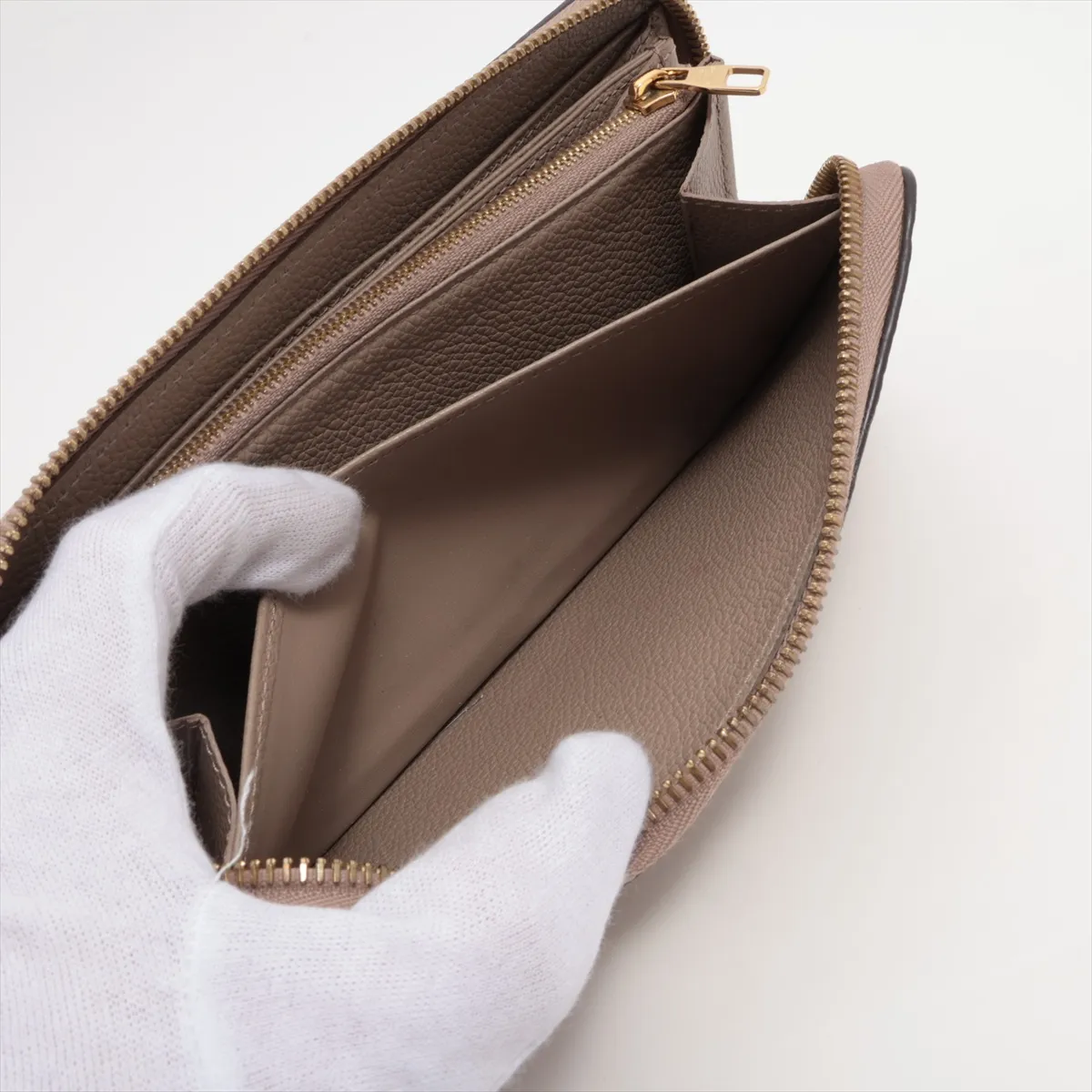 Empreinte Zippy Wallet M69034 SP1210 Tourtrail Round Zip Wallet — view 9