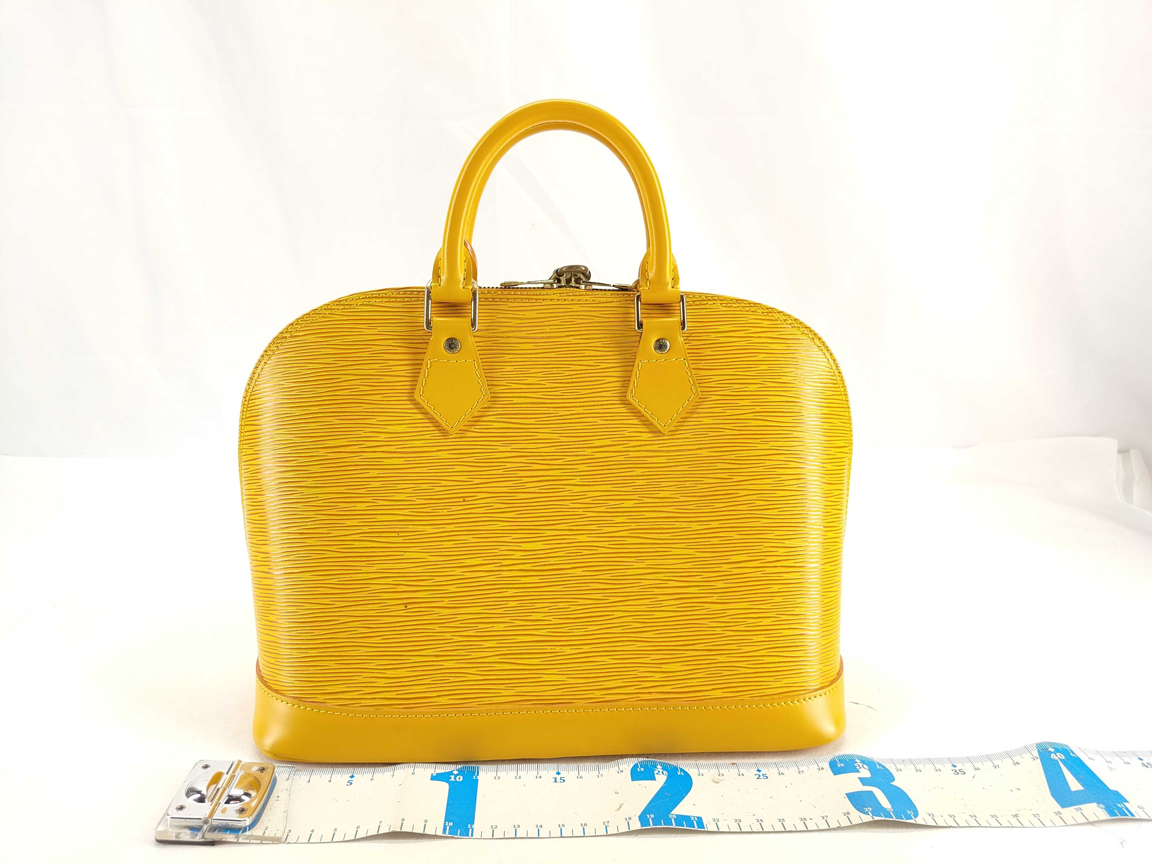 Epi Alma M52149 Yellow Handbag — view 2