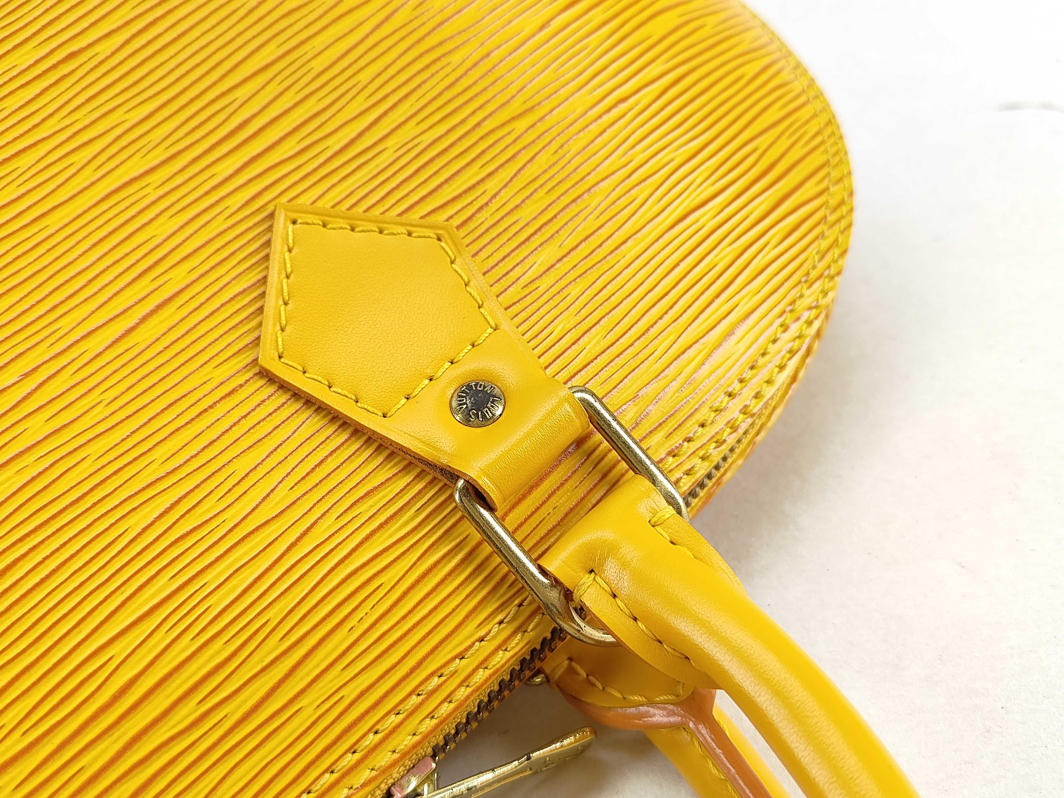 Epi Alma M52149 Yellow Handbag — view 6