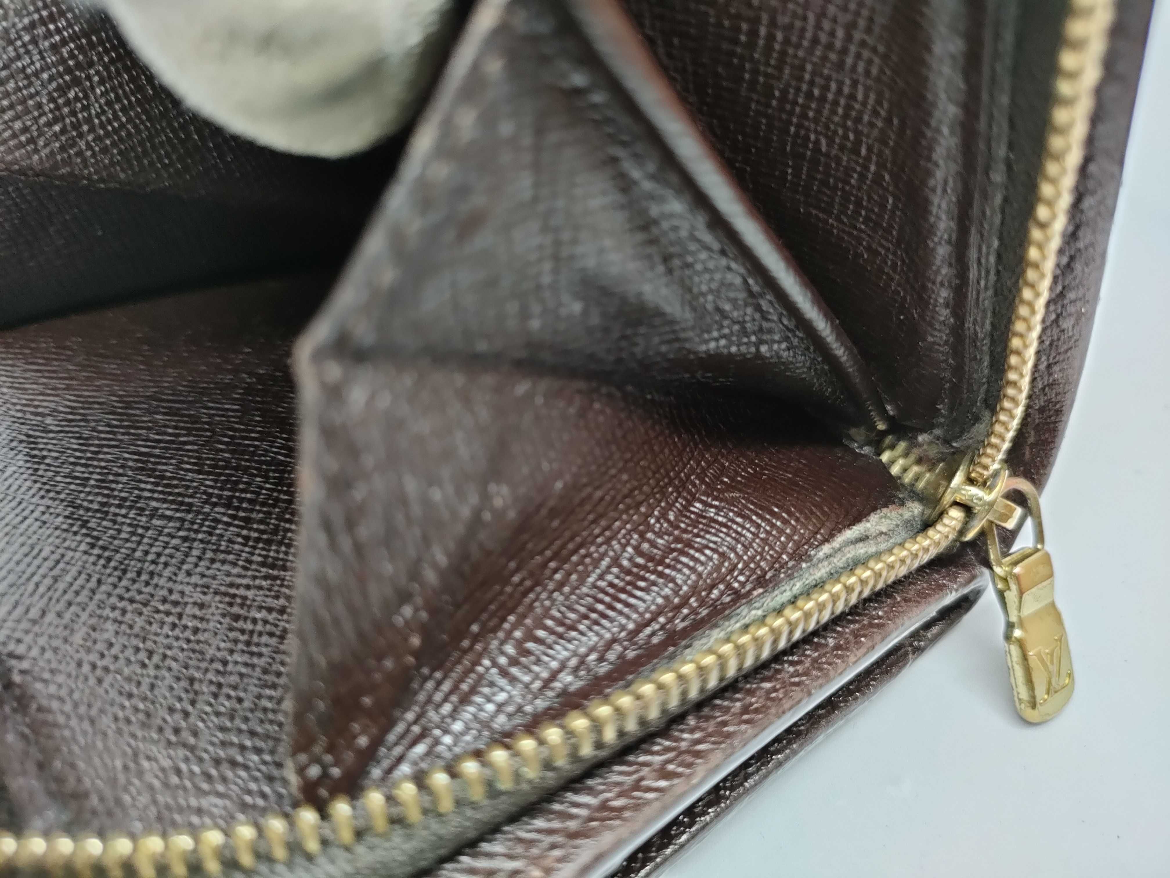 Damier Louis Vuitton Damier Wallet — view 11