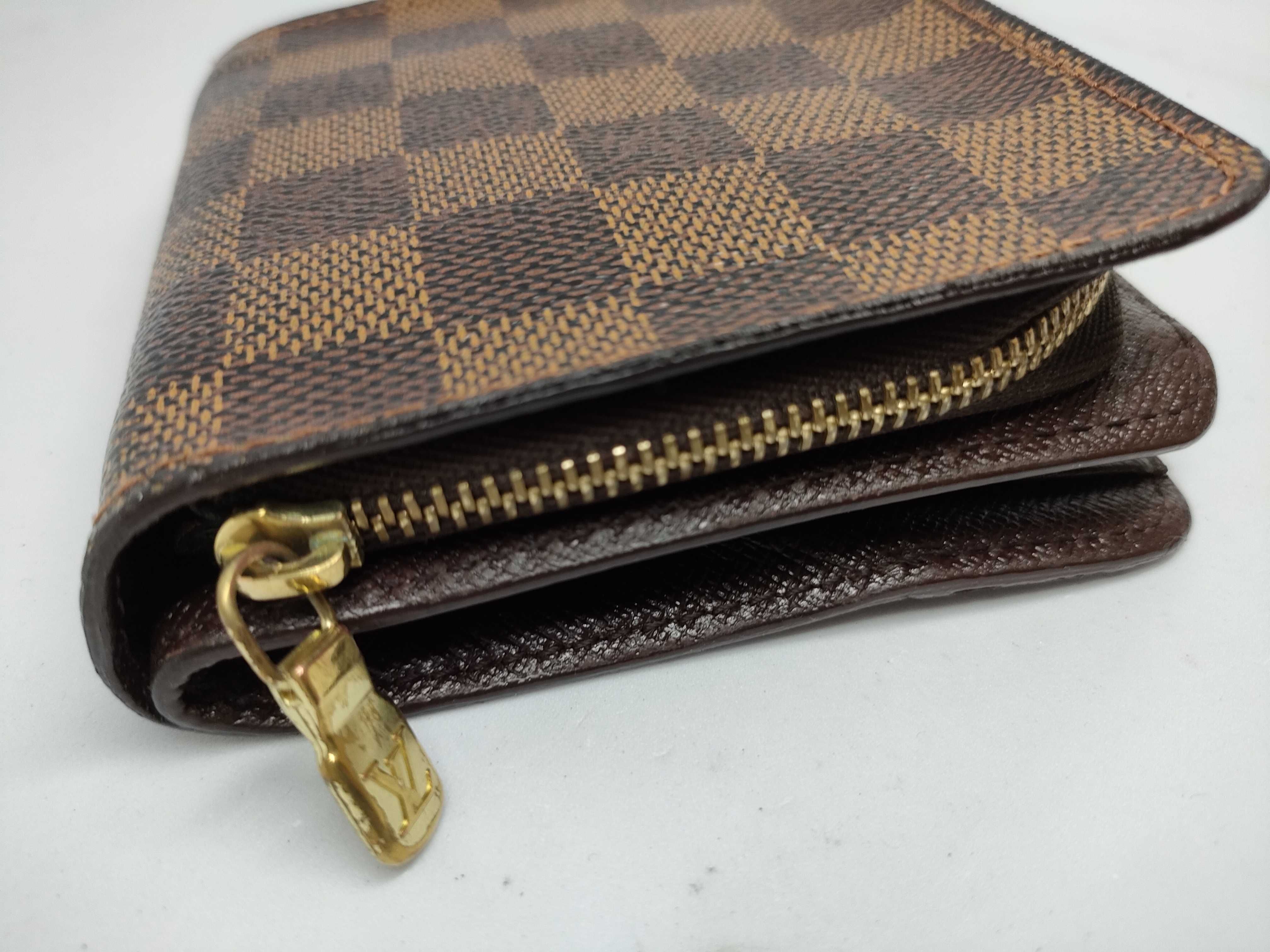Damier Louis Vuitton Damier Wallet — view 9