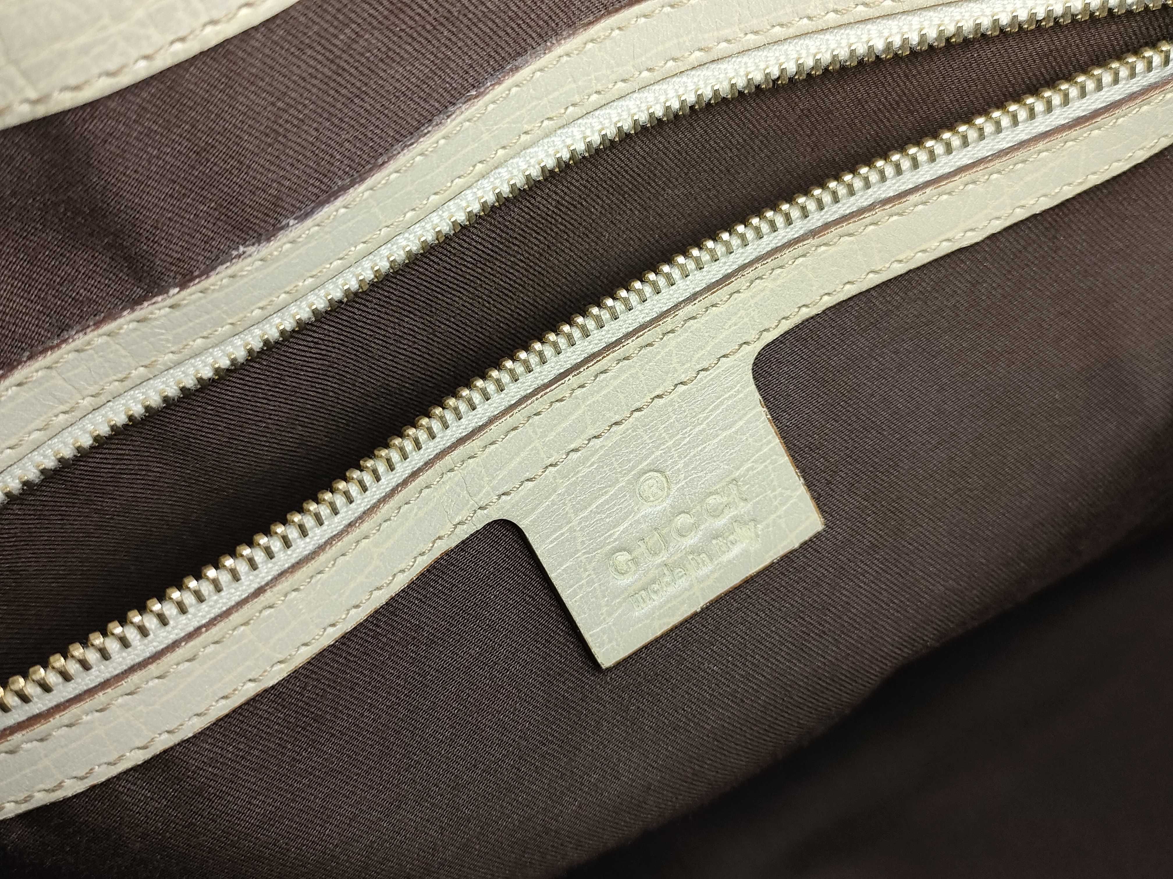 GG Canvas Gucci Horsebit Handbag — view 11