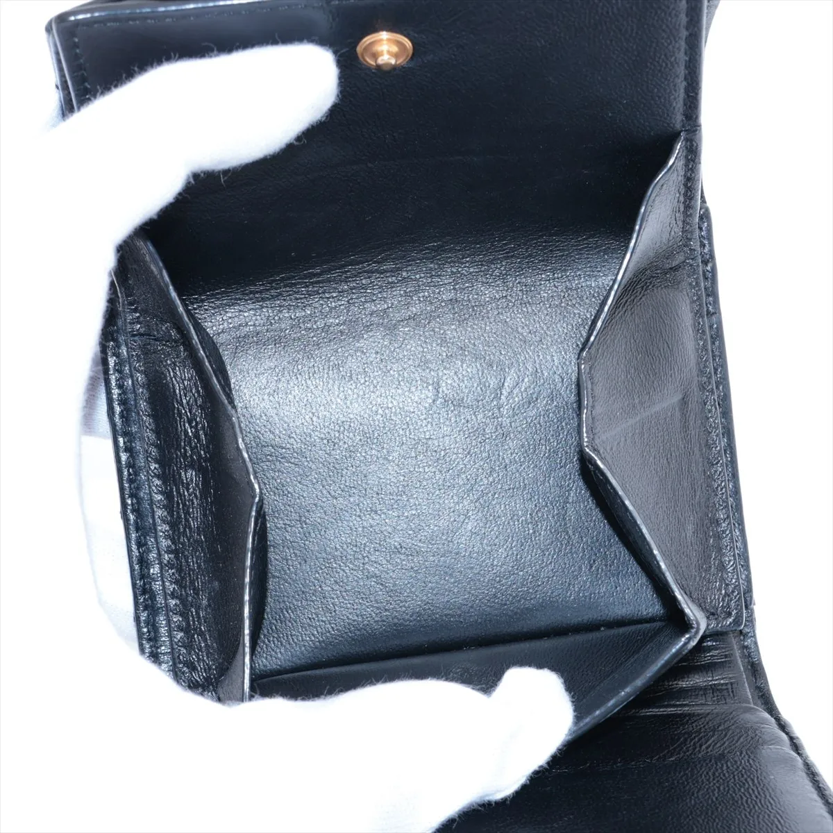 V Stitch YSL Logo GNC692061 Leather Compact Wallet Black — view 7