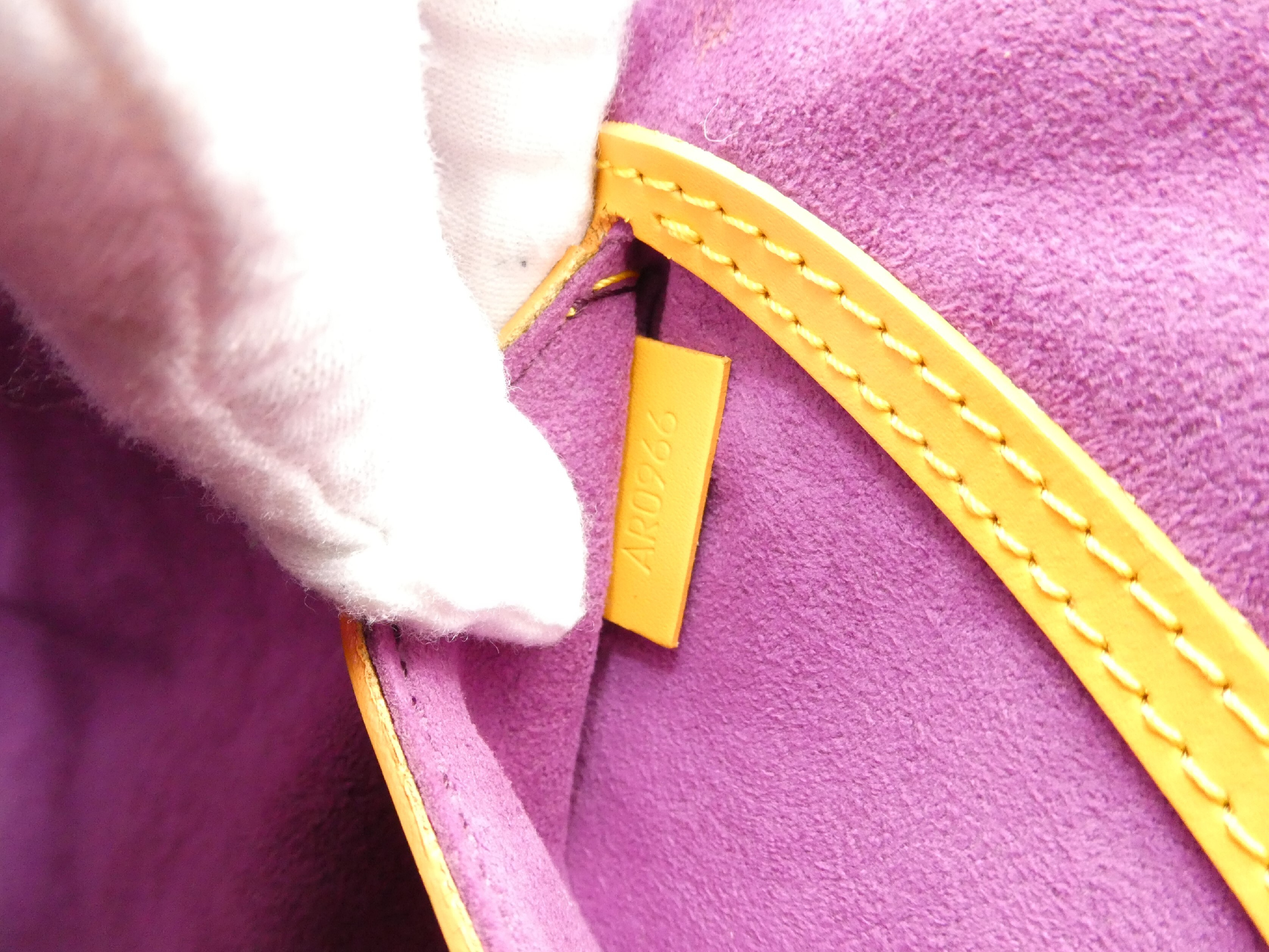 Epi Alma Handbag — view 9