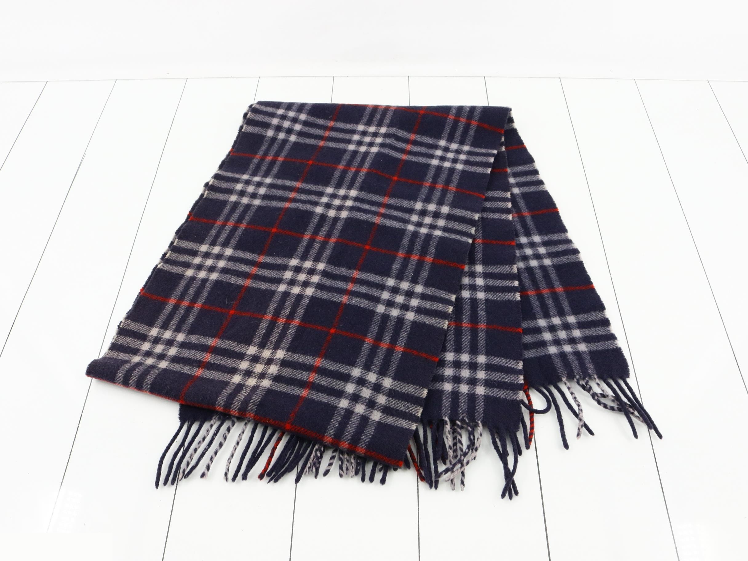 Other lines: Small items, accessories, and scarves — view 3