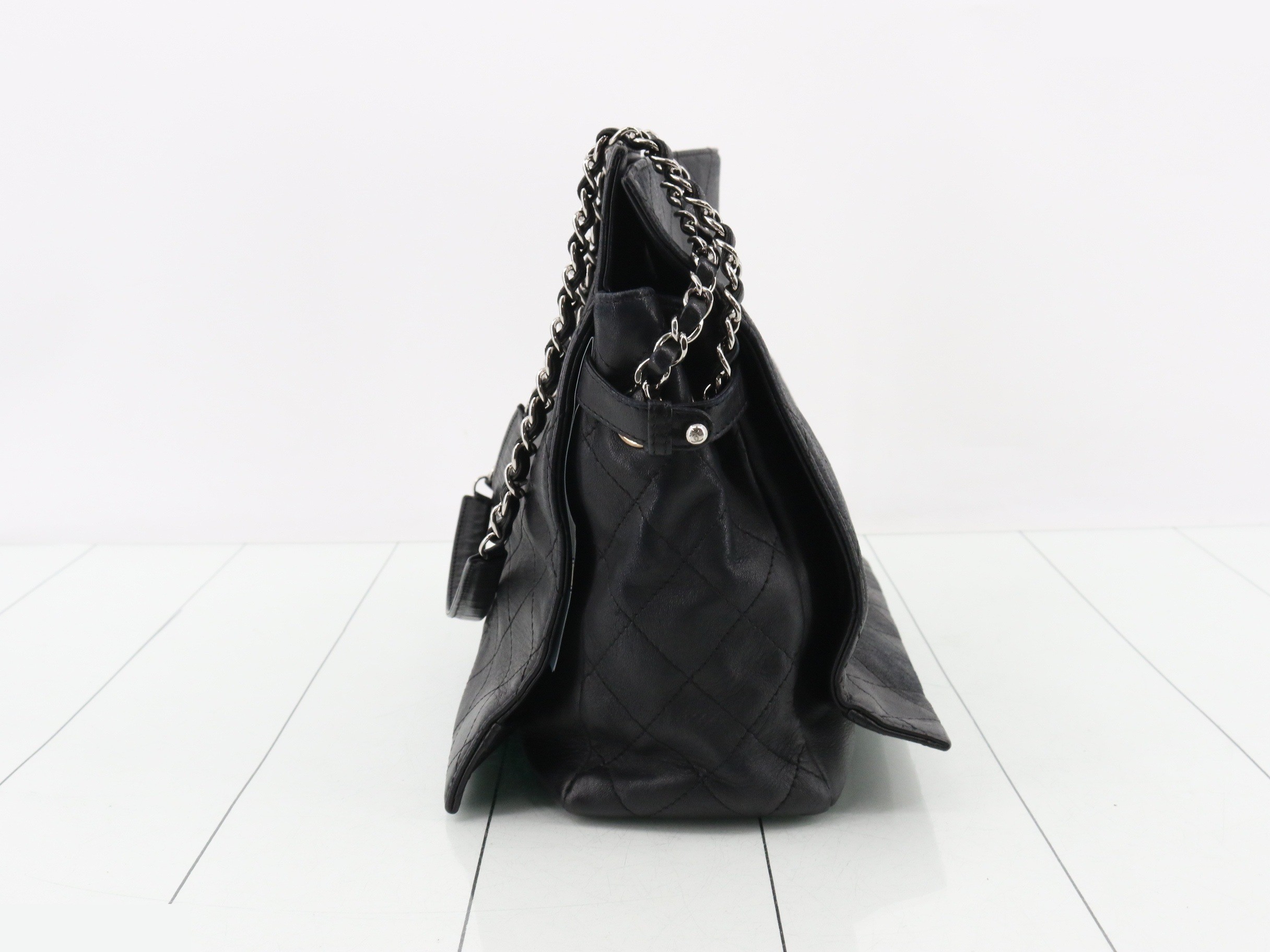 Leather Coco Mark Chain Shoulder Bag — view 3