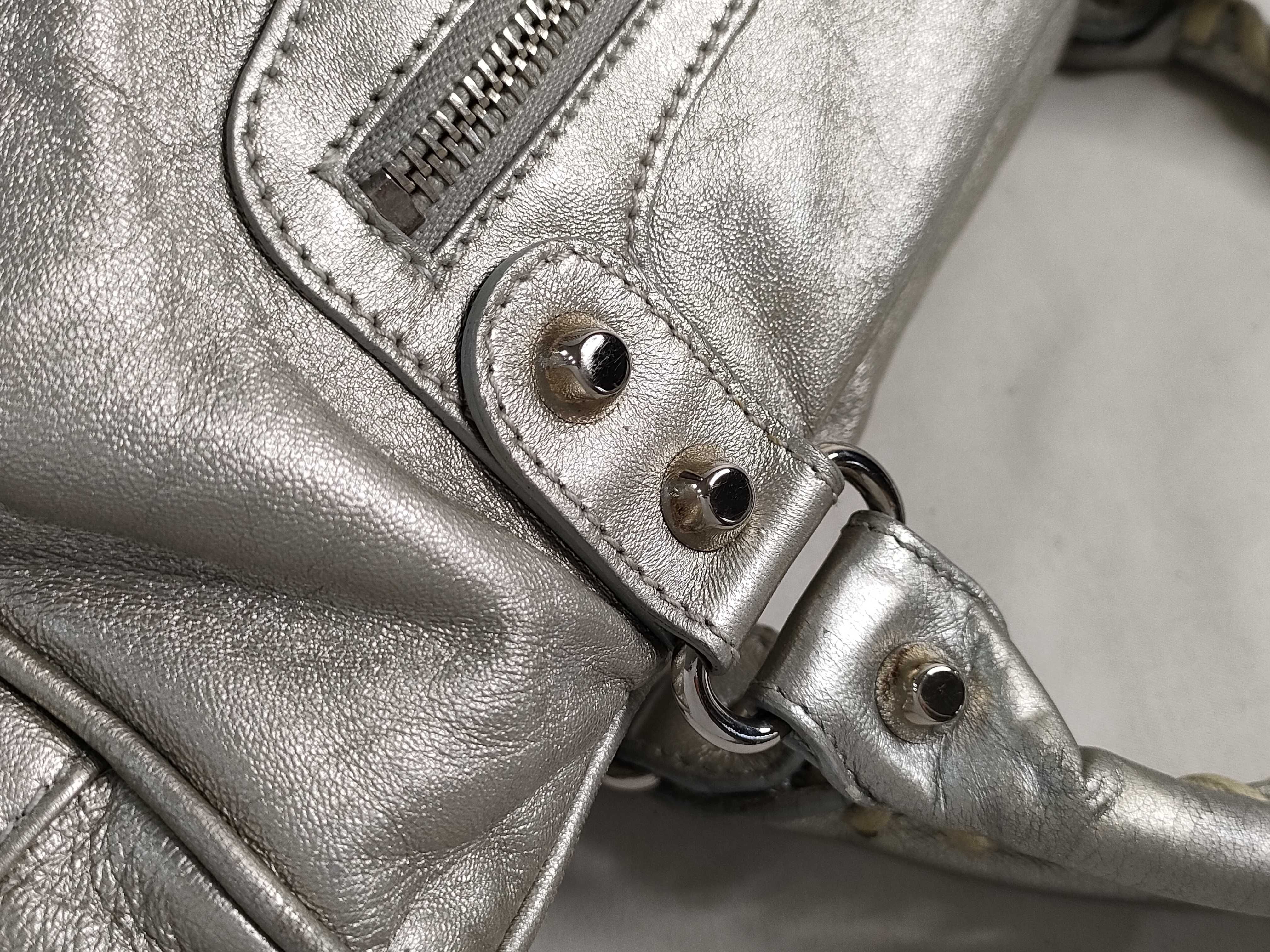 The City PH - Metallic City Bag Silver Leather 28cm Handbag — view 5