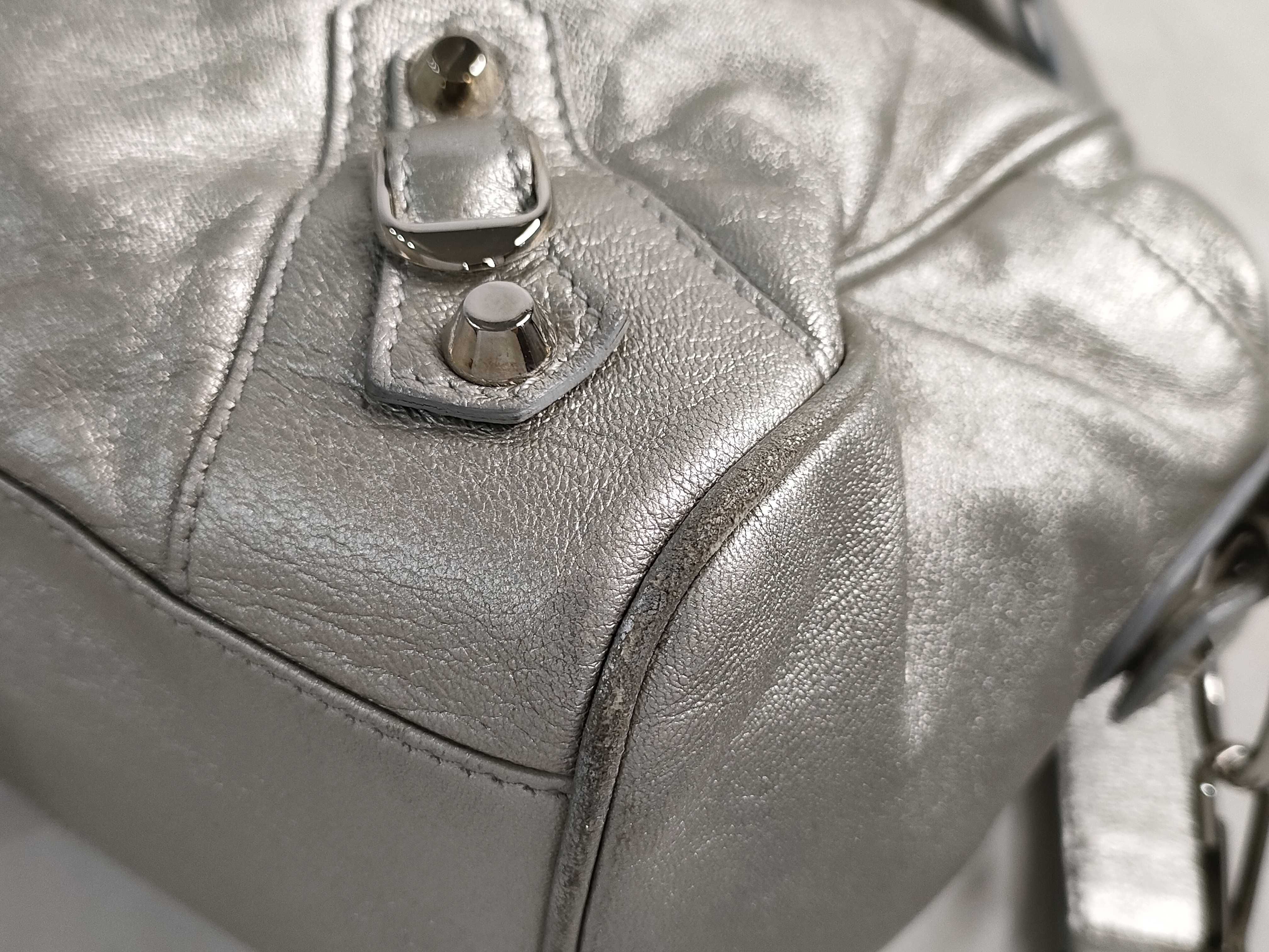 The City PH - Metallic City Bag Silver Leather 28cm Handbag — view 7