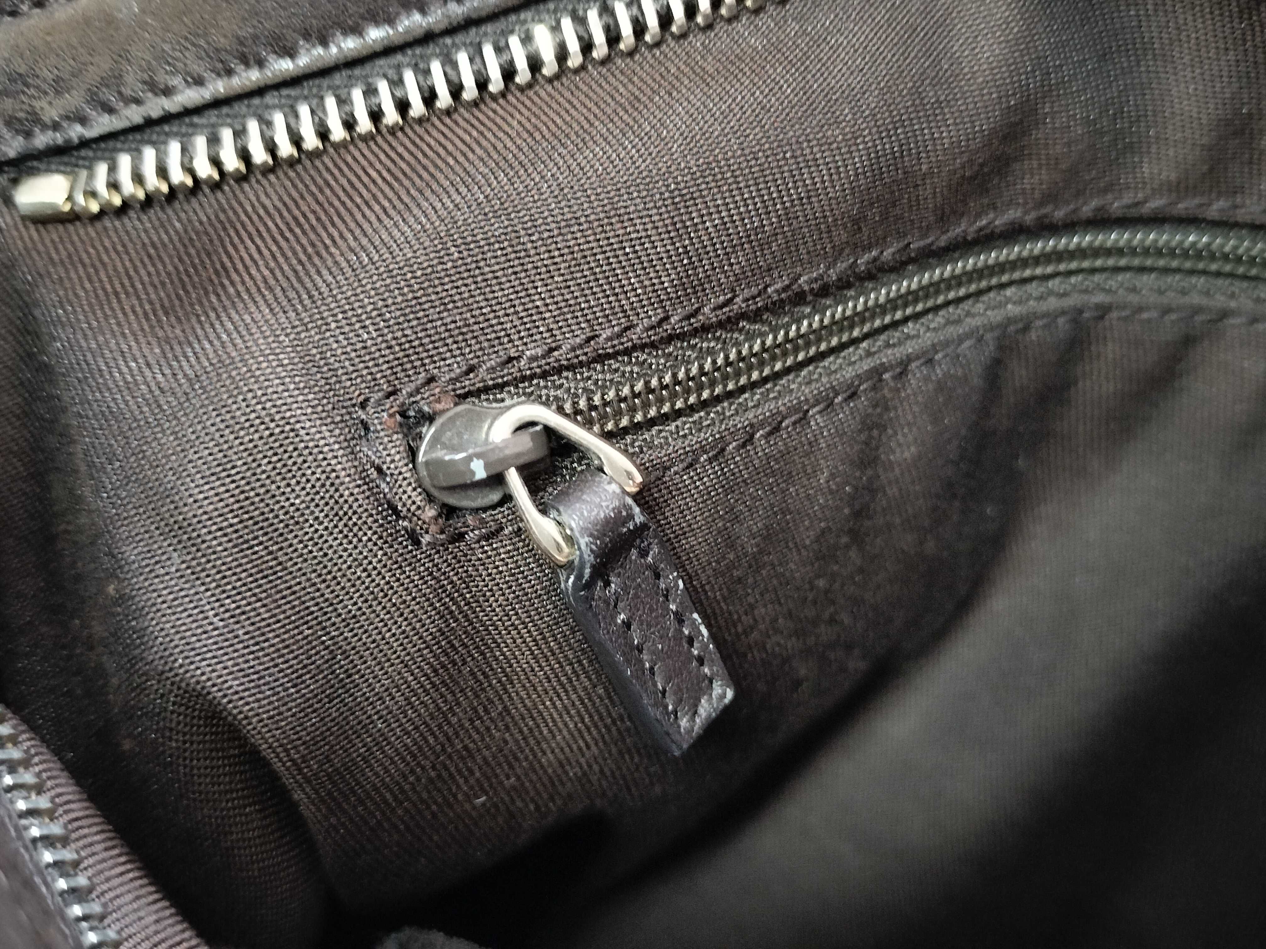 GG Canvas Shoulder Bag — view 12