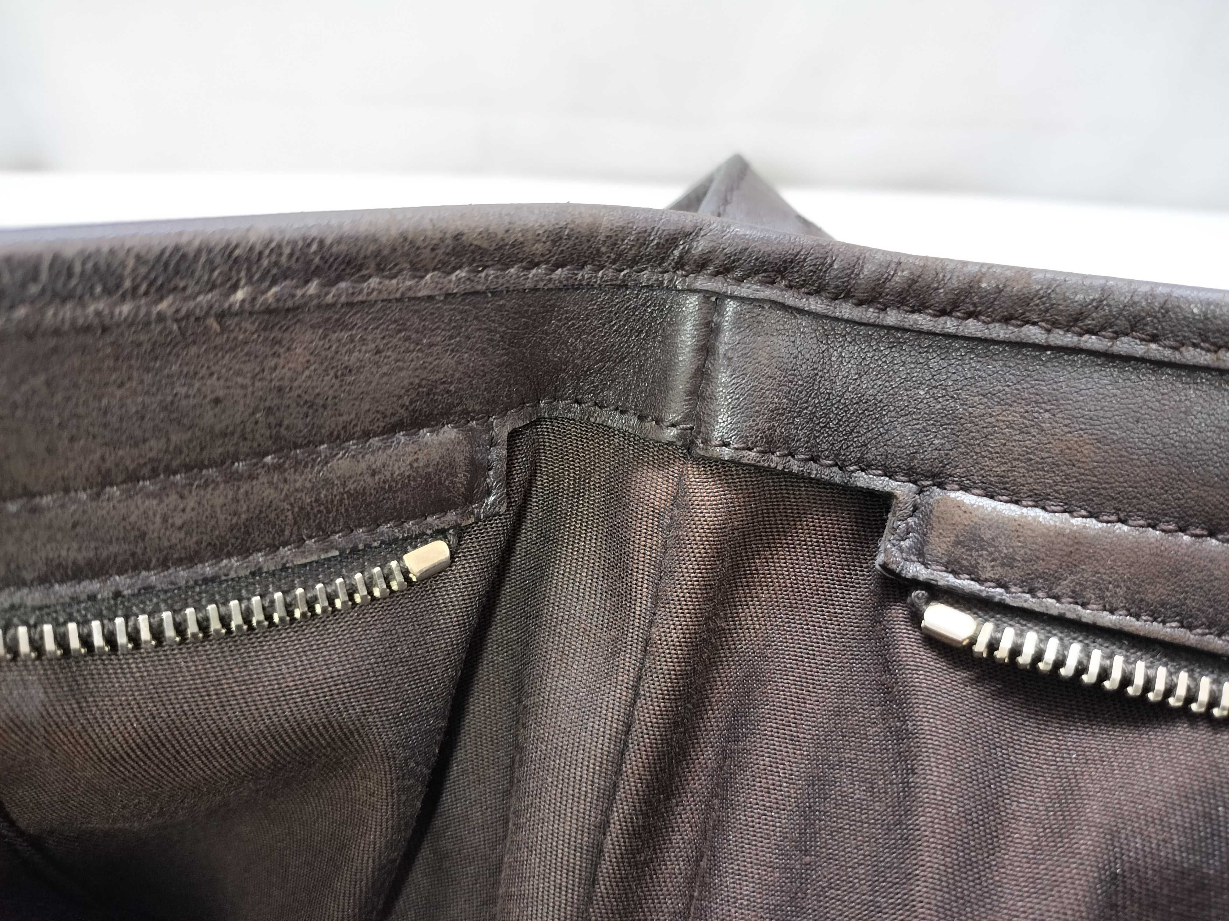 GG Canvas Shoulder Bag — view 13
