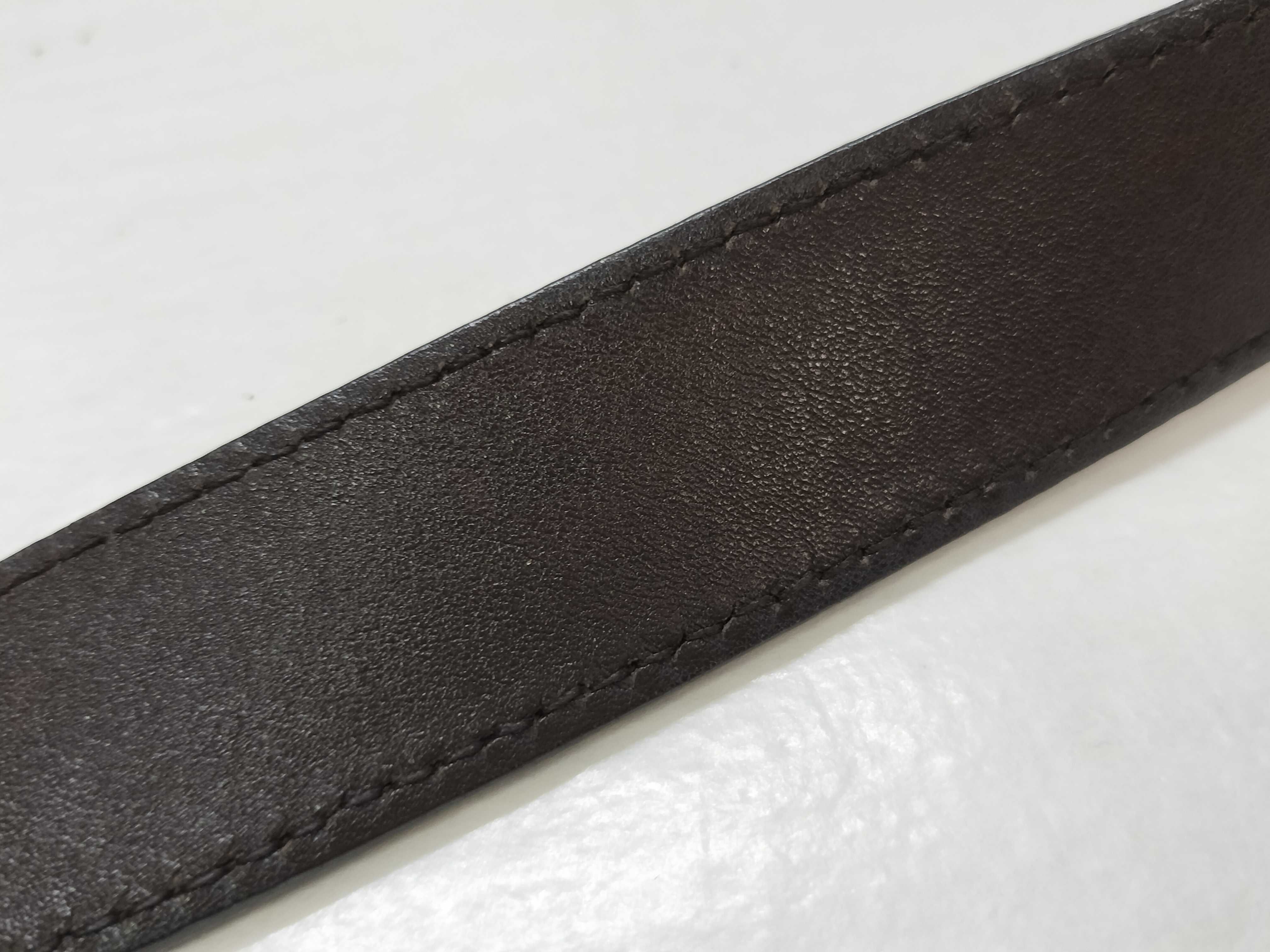 GG Canvas Shoulder Bag — view 4