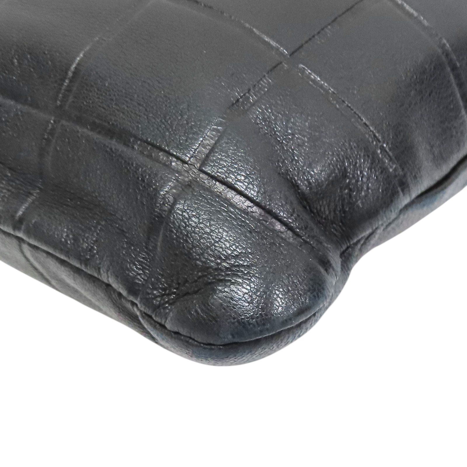 Vintage Chocolate Bar High Rise Kiss-Lock Frame Bag — view 12