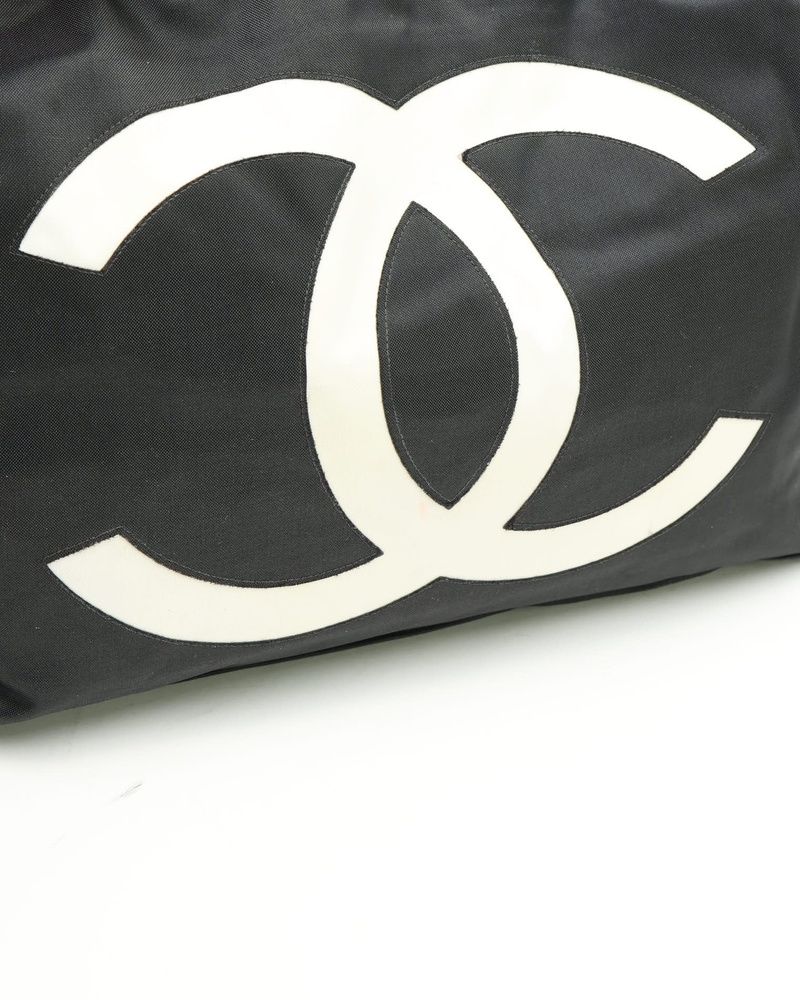 CC Chain Tote Bag — view 8